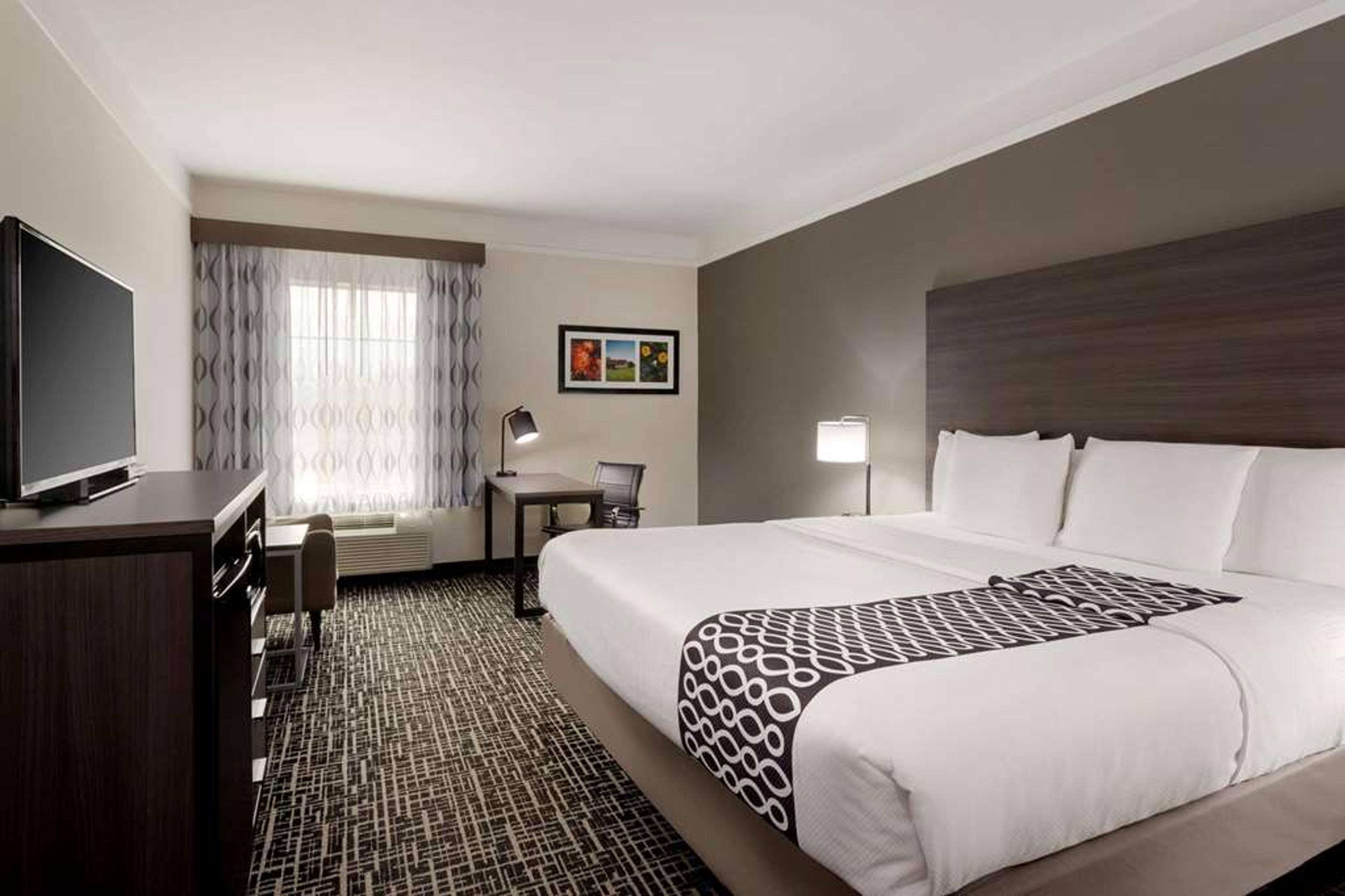 LA QUINTA INN STE LONGVIEW SOUTH