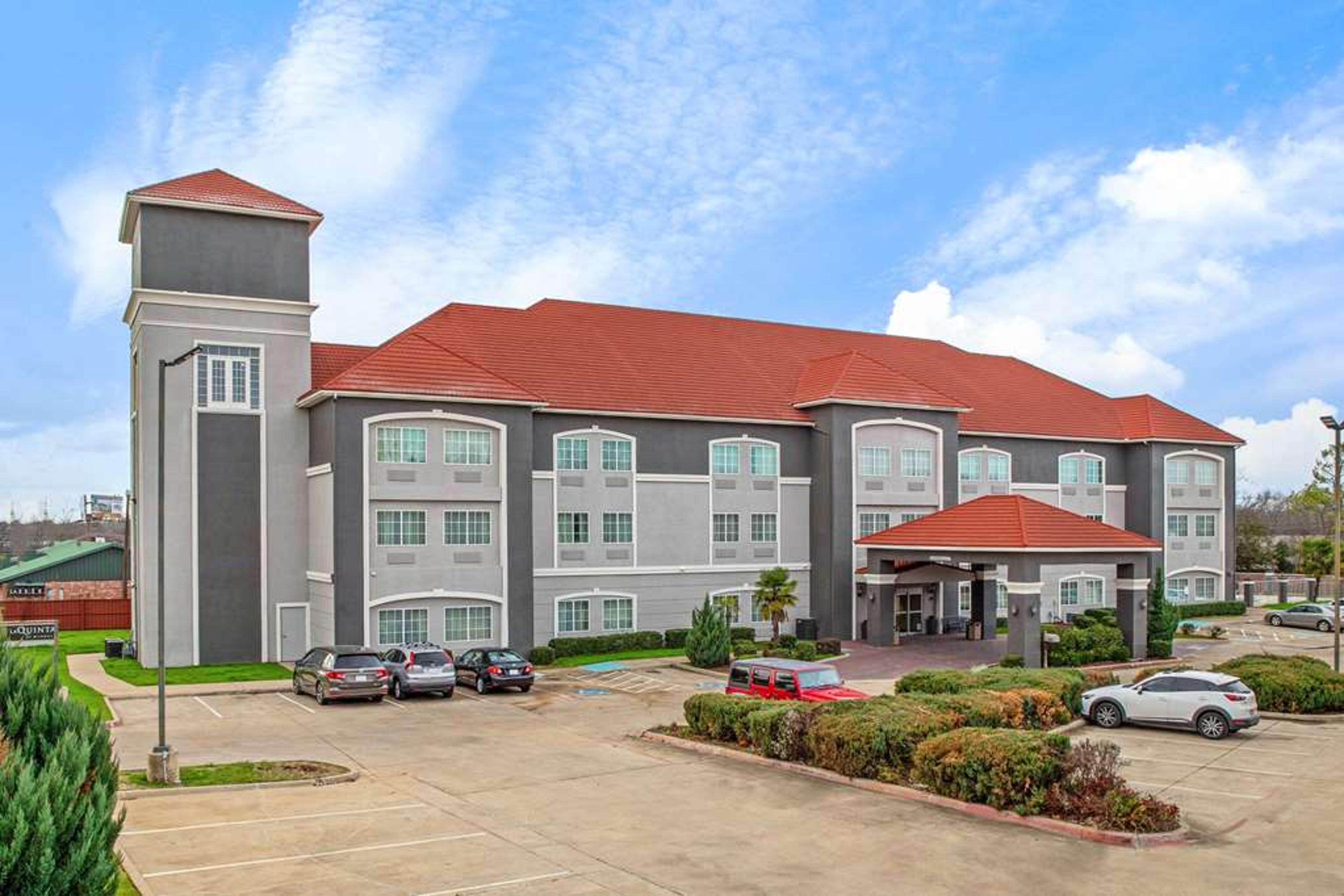LA QUINTA INN STE CLEBURNE