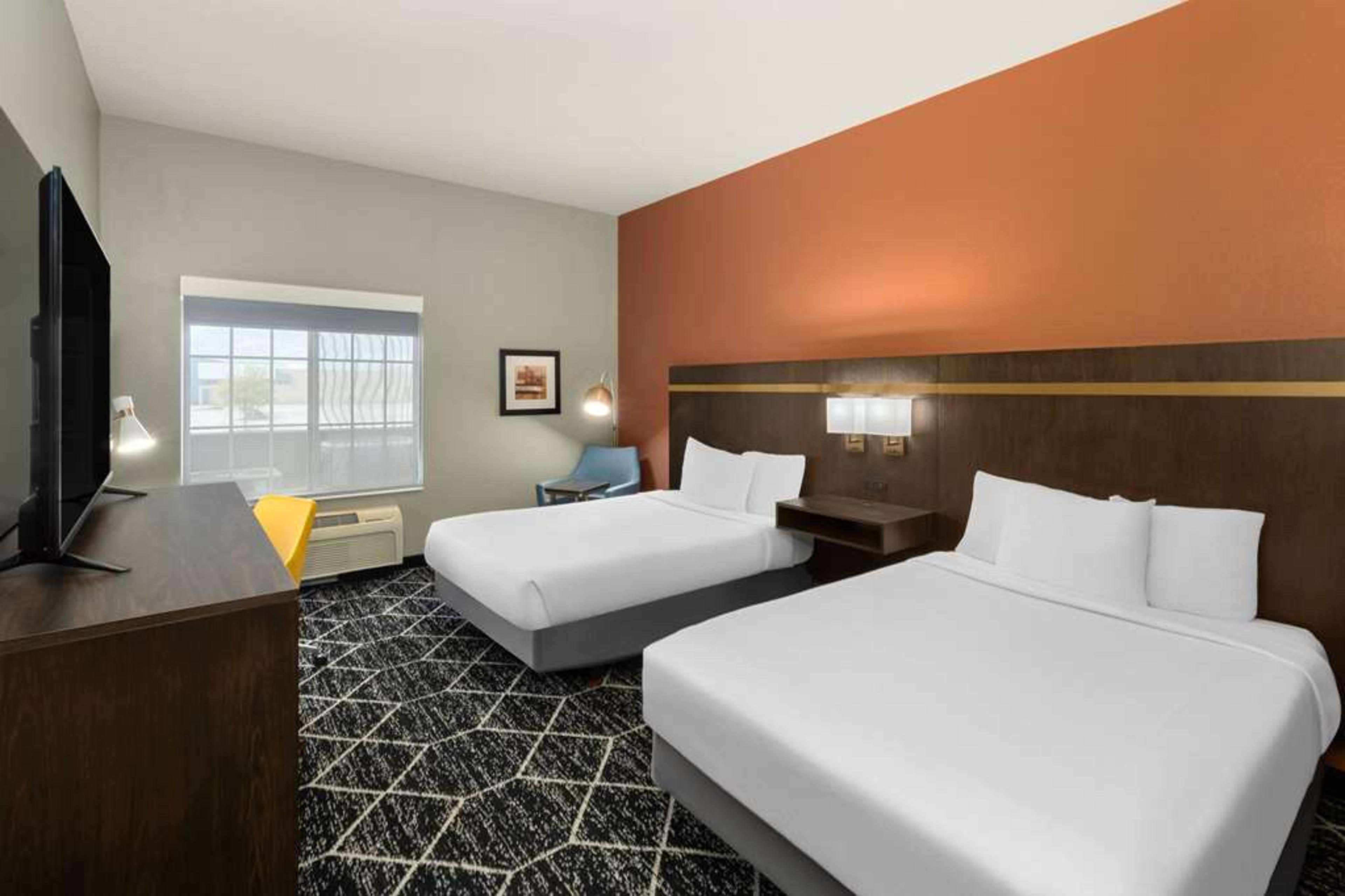LA QUINTA INN STE OLATHE