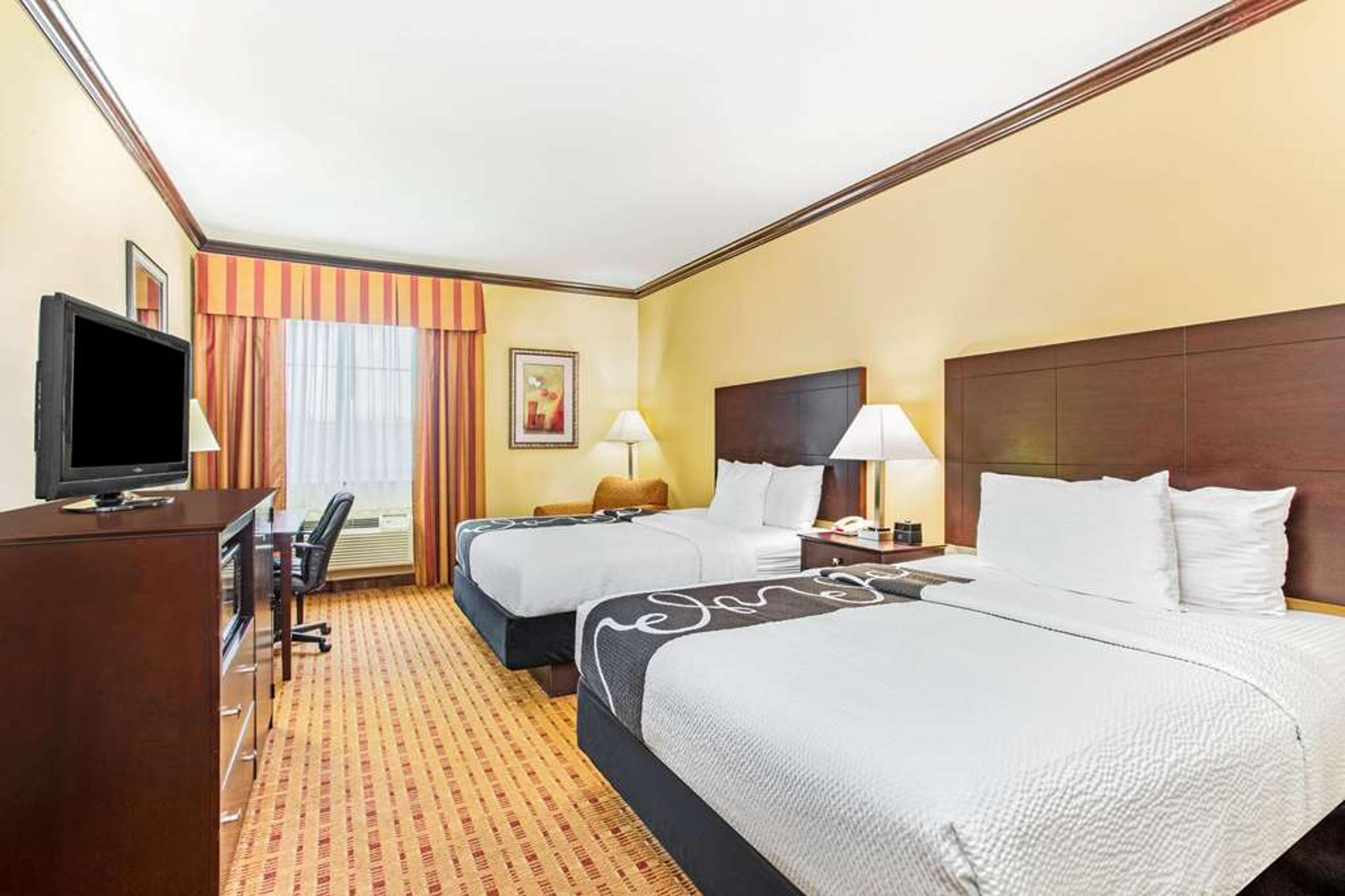 LA QUINTA INN STE ENNIS