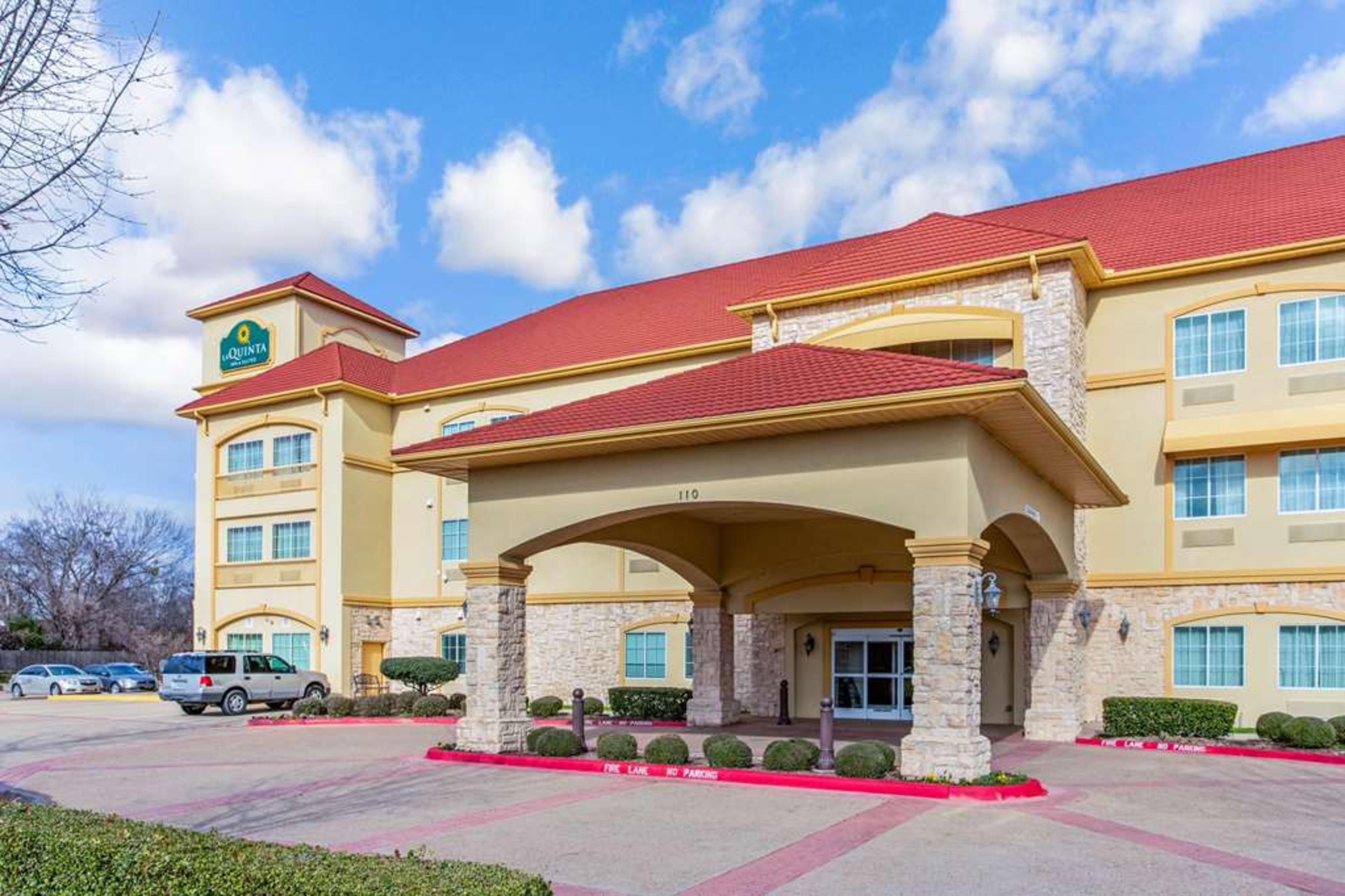 LA QUINTA INN STE ENNIS
