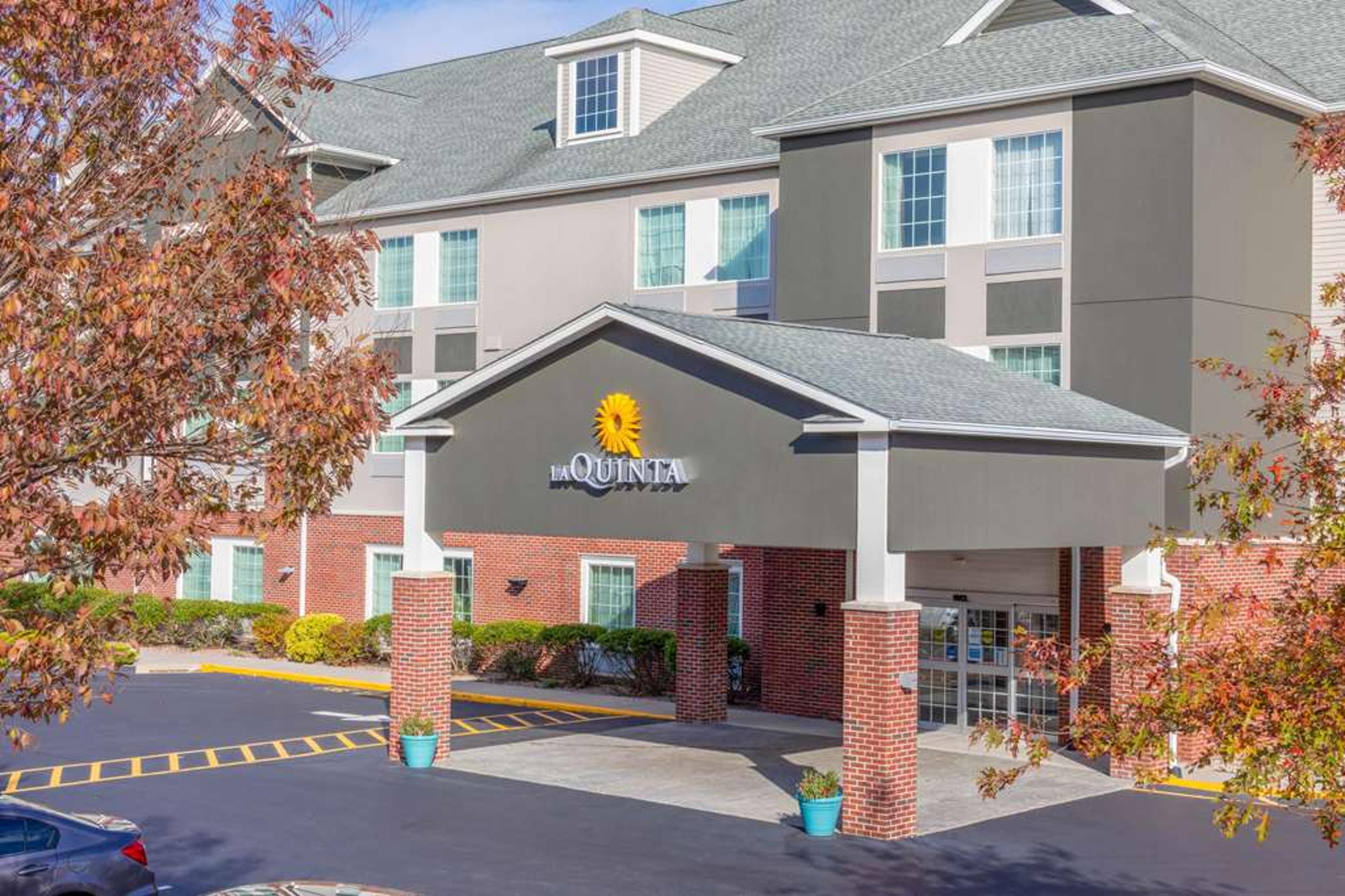 LA QUINTA INN STE STONINGTON