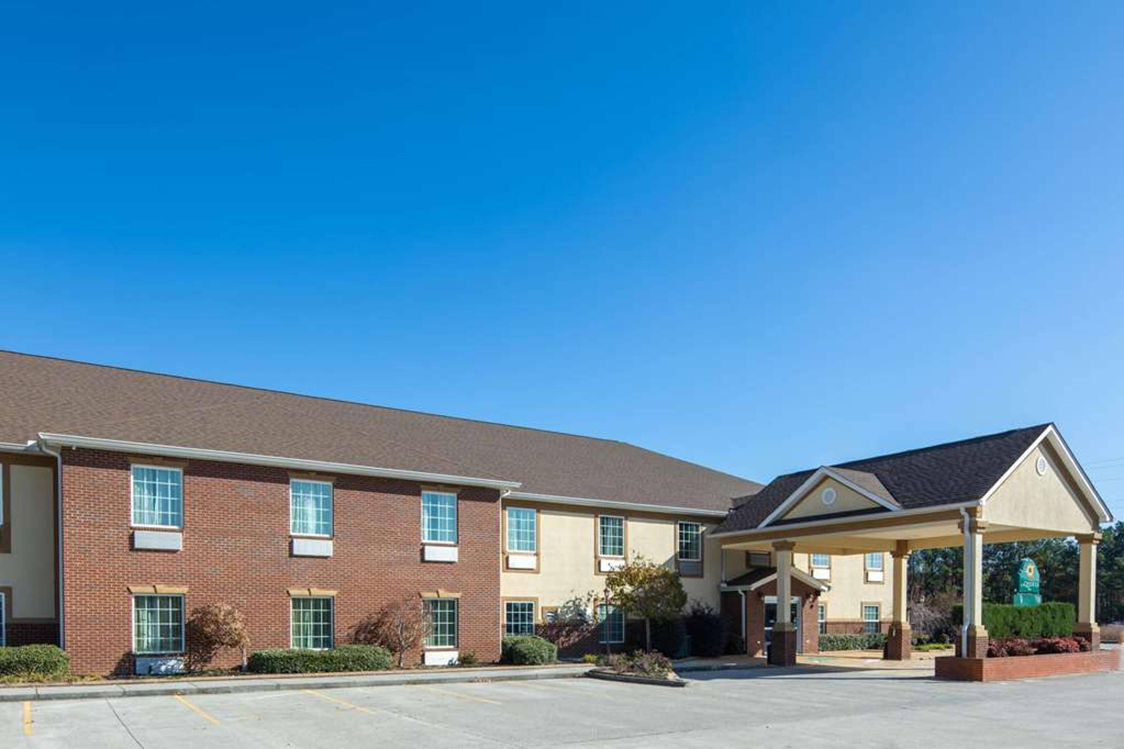 LA QUINTA INN CALHOUN