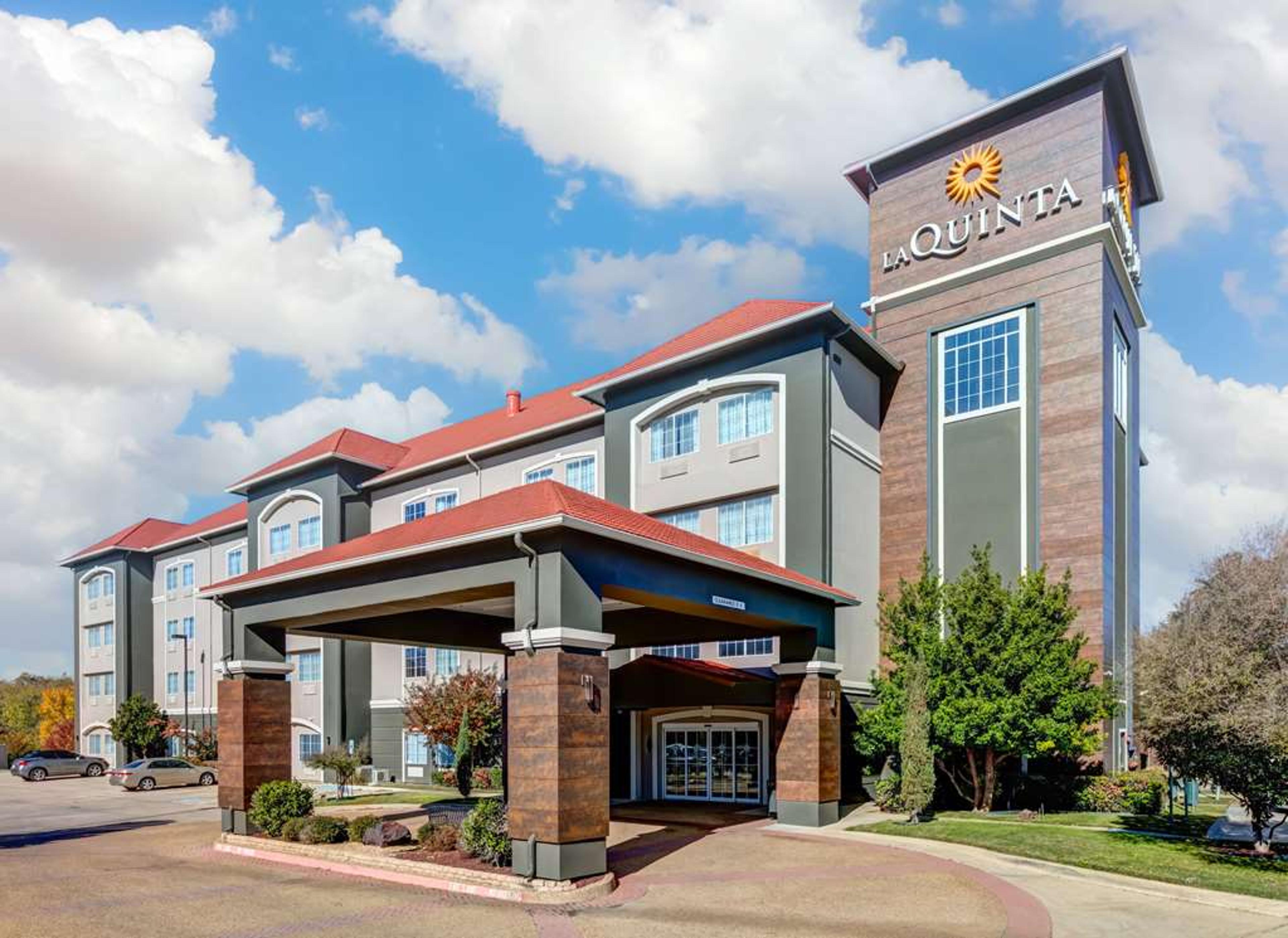 LA QUINTA INN STE FT WORTH NE MALL