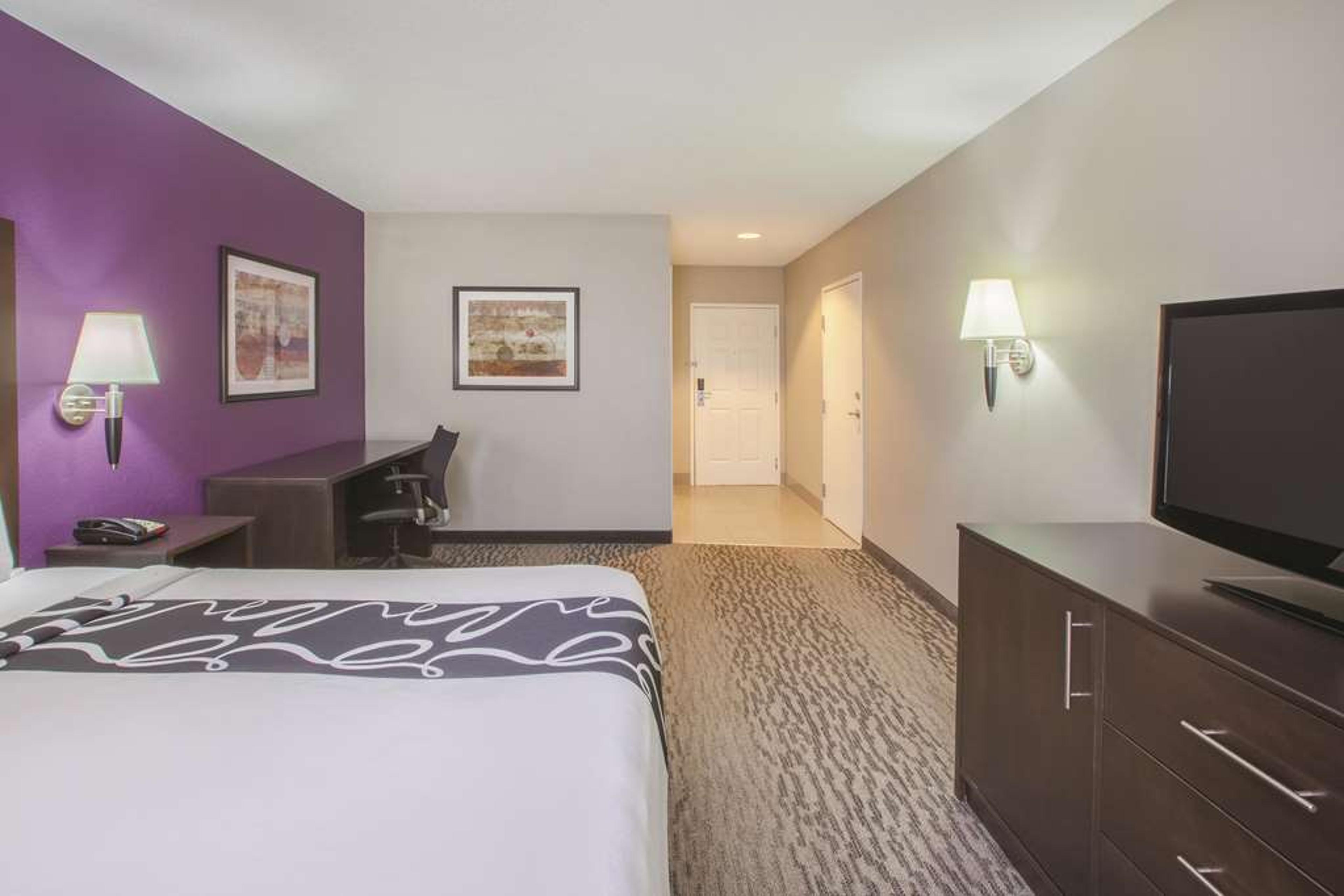 LA QUINTA INN STE ERIE