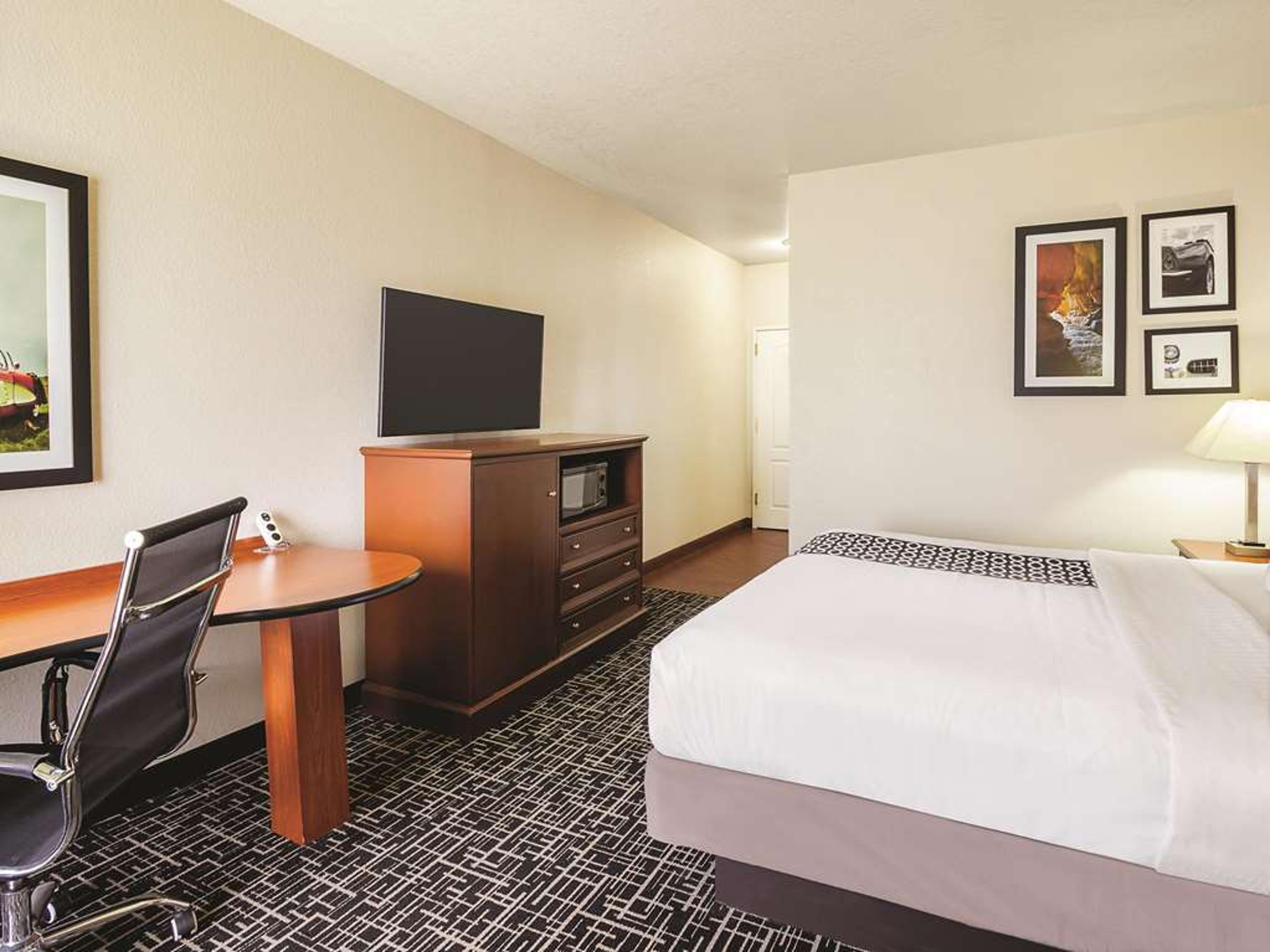 LA QUINTA INN STE BOWLING GREEN