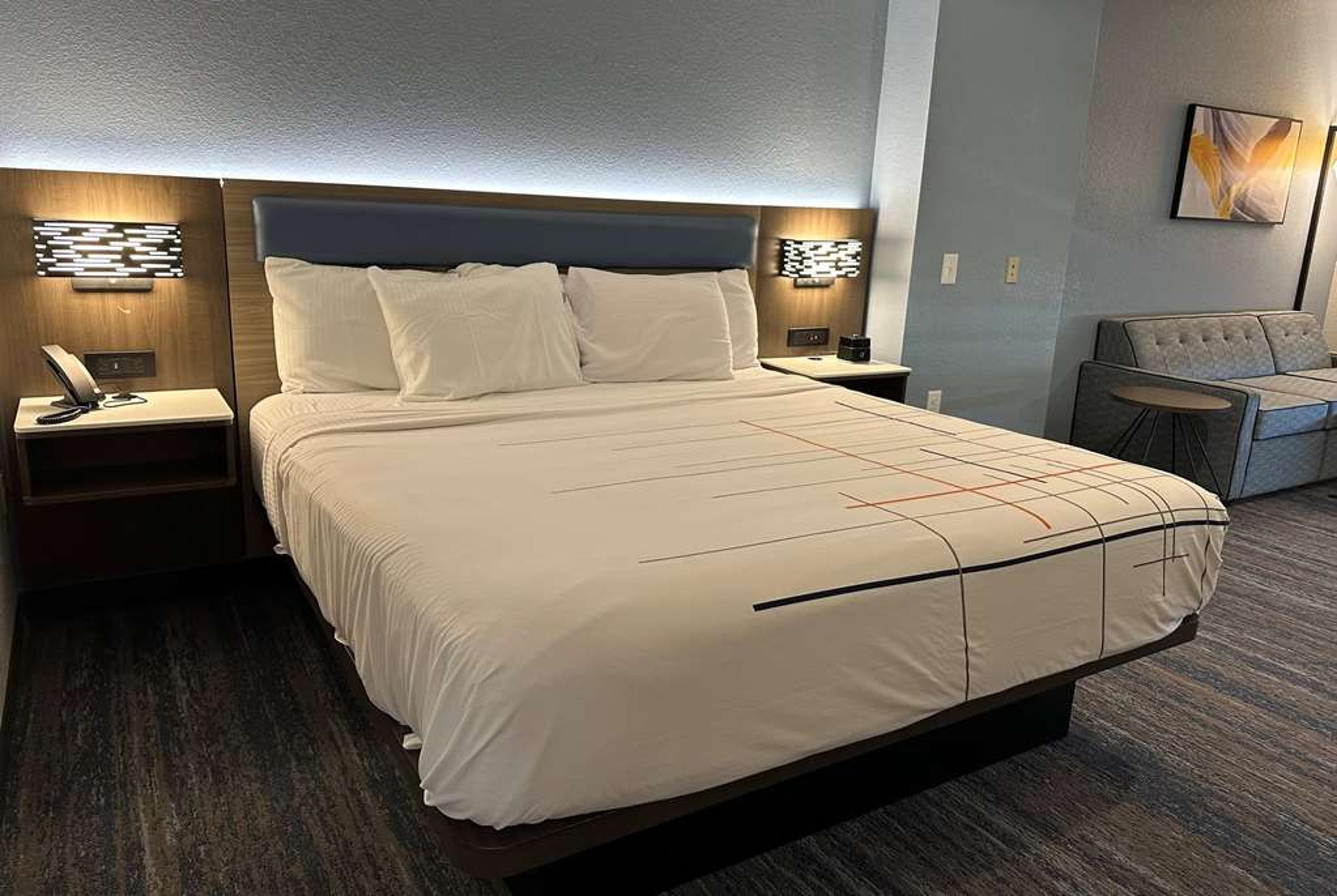 LA QUINTA INN STE MACON WEST