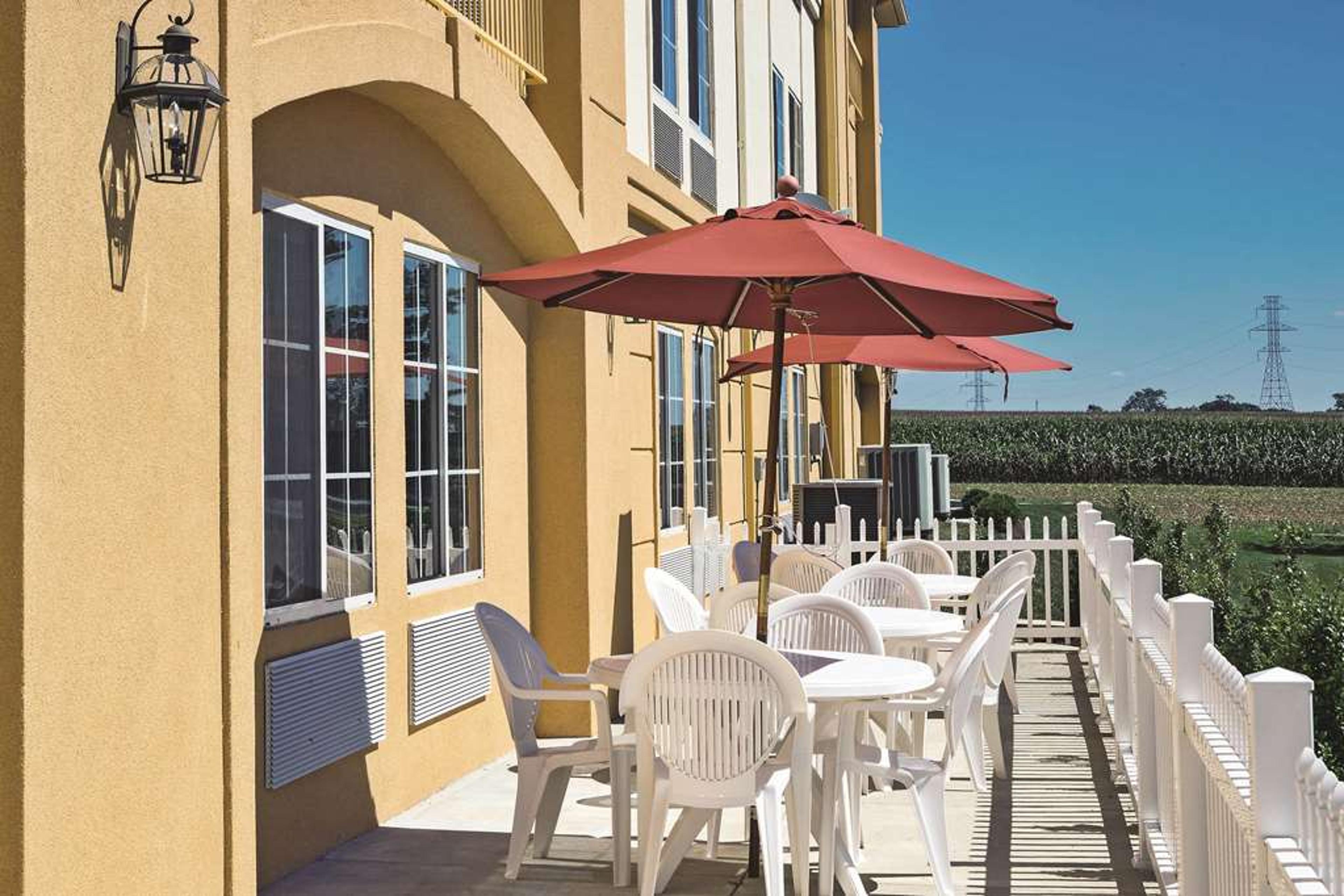 LA QUINTA INN STE LANCASTER
