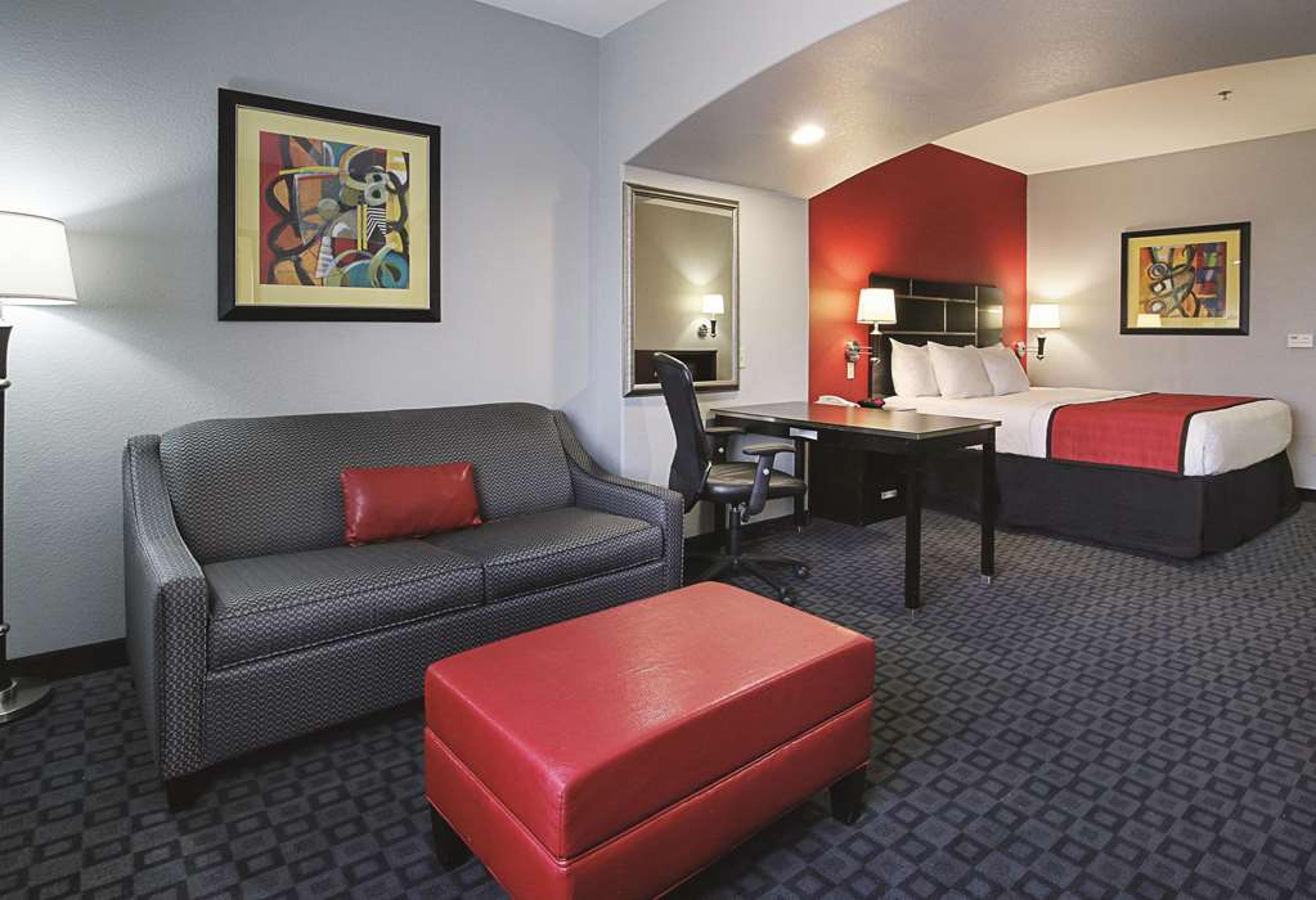 LA QUINTA INN STE DALLAS HUTCHINS