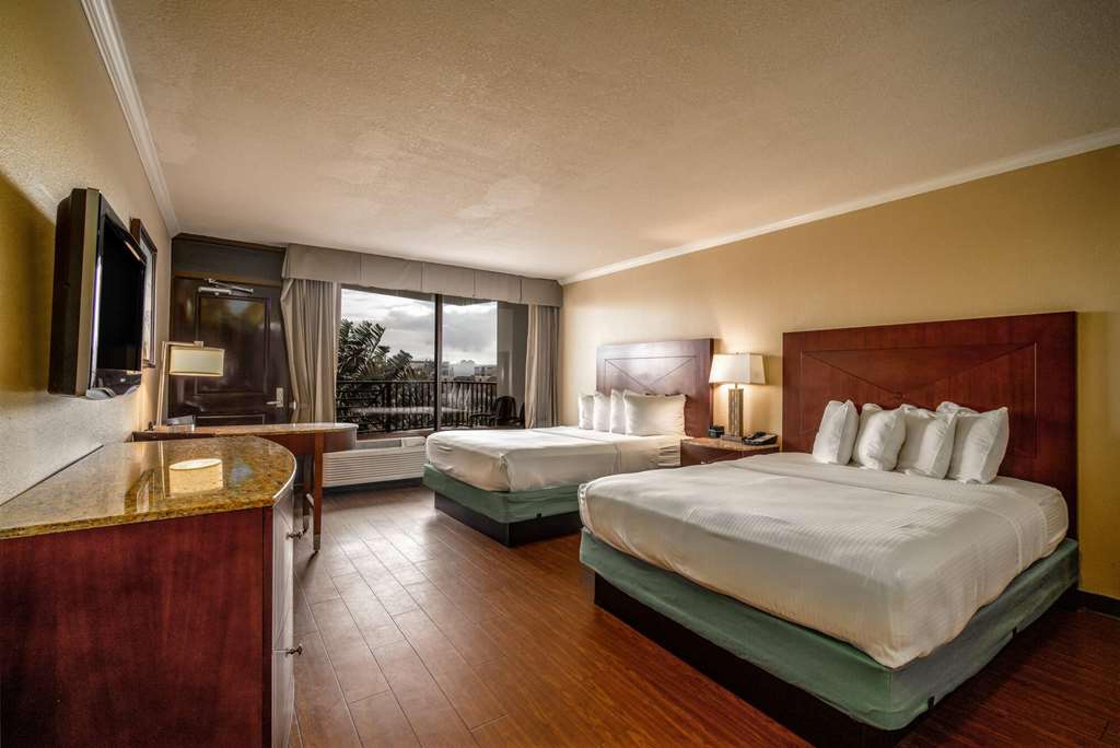 La Quinta Inn & Suites by Wyndham Cocoa Beach Oceanfront