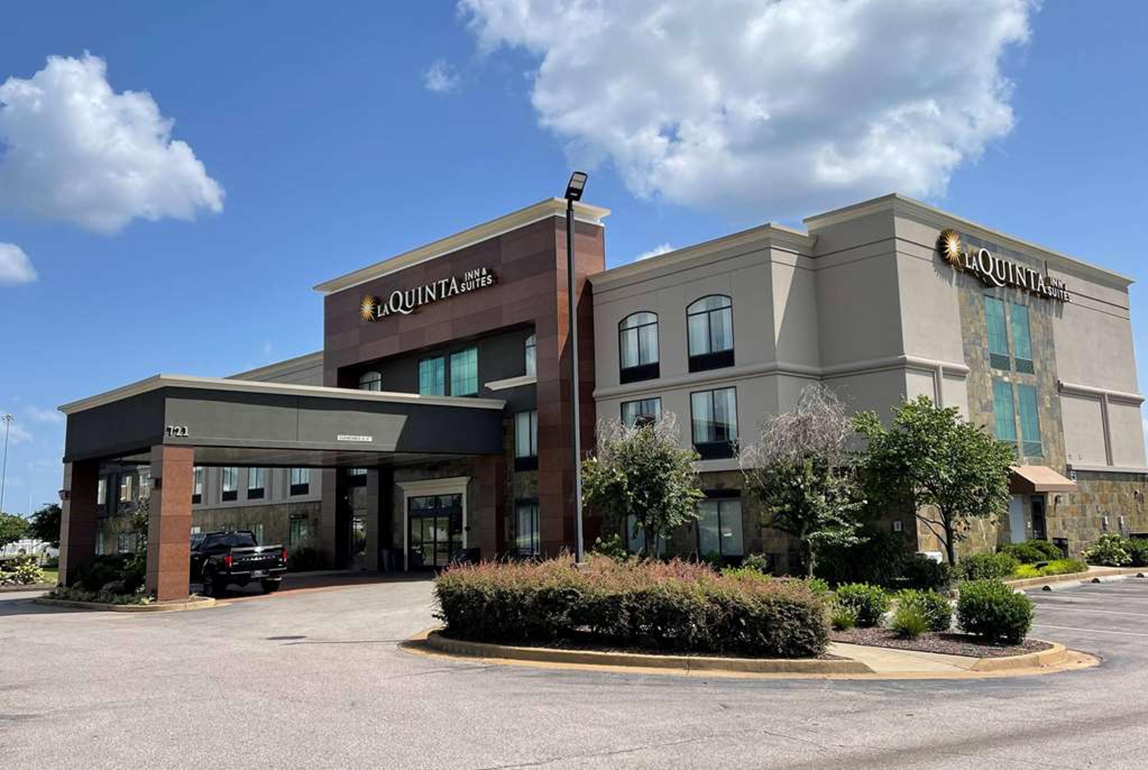 LA QUINTA INN STE HORN LAKE