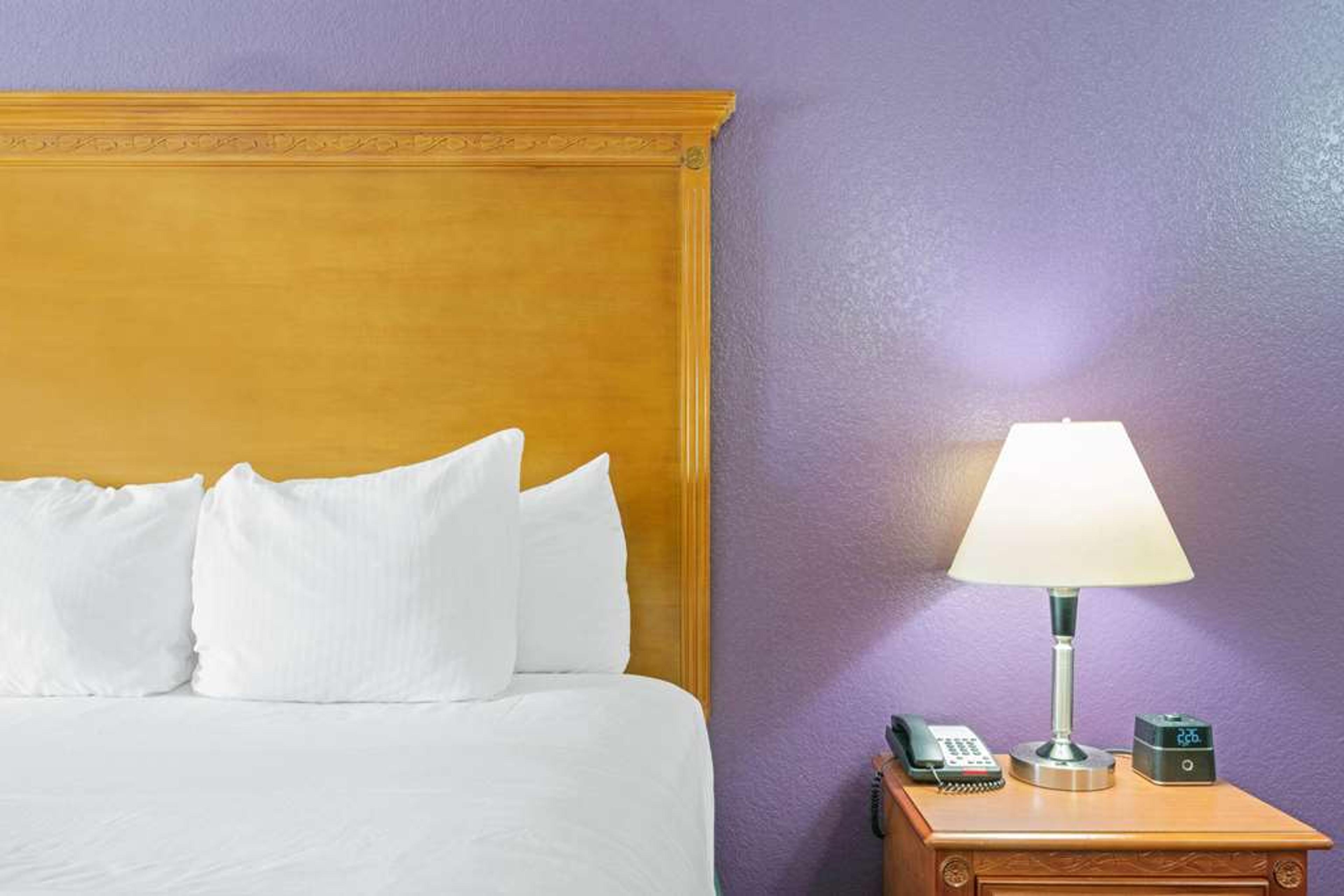 LA QUINTA INN STE ADA