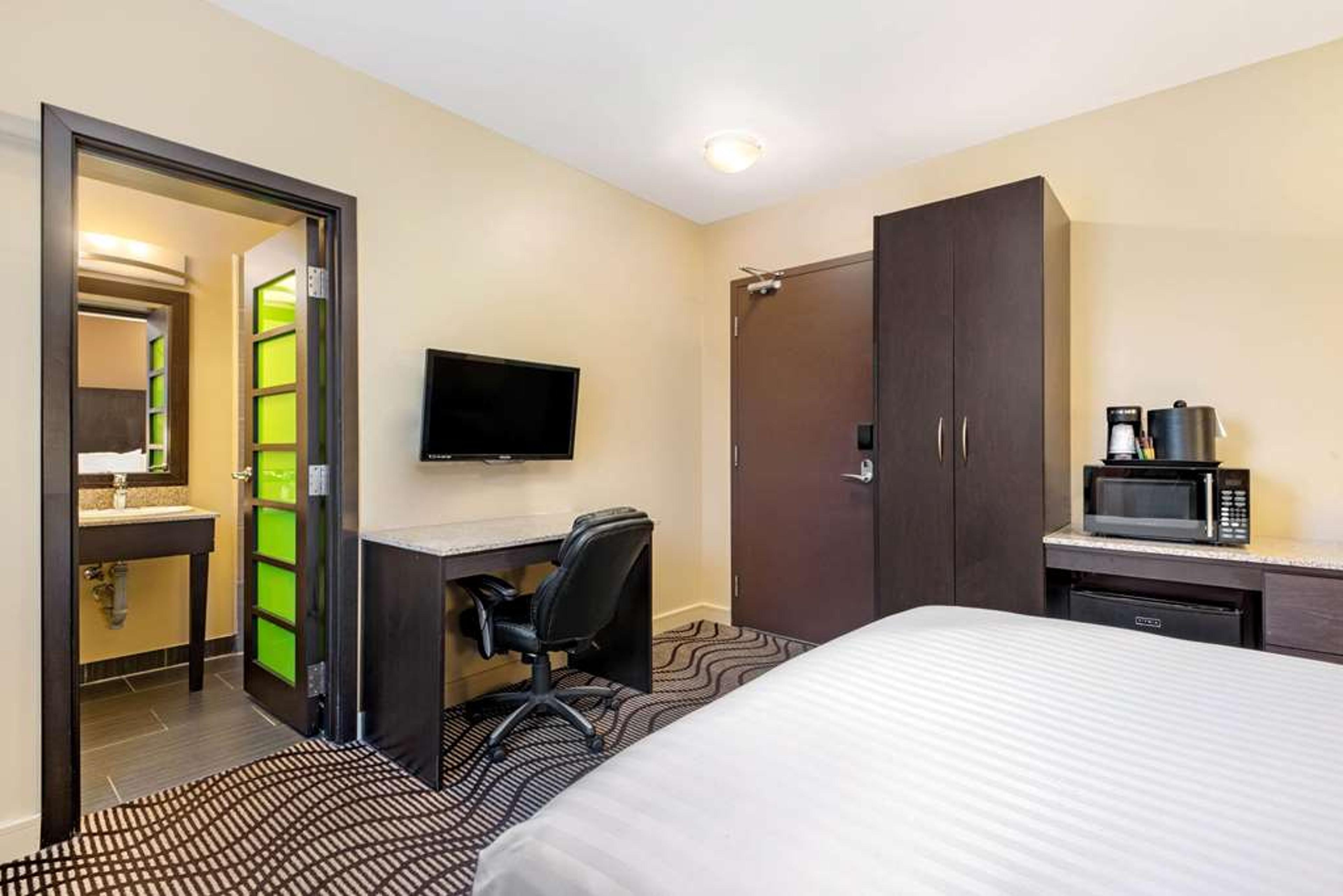 LA QUINTA INN STE OSHAWA