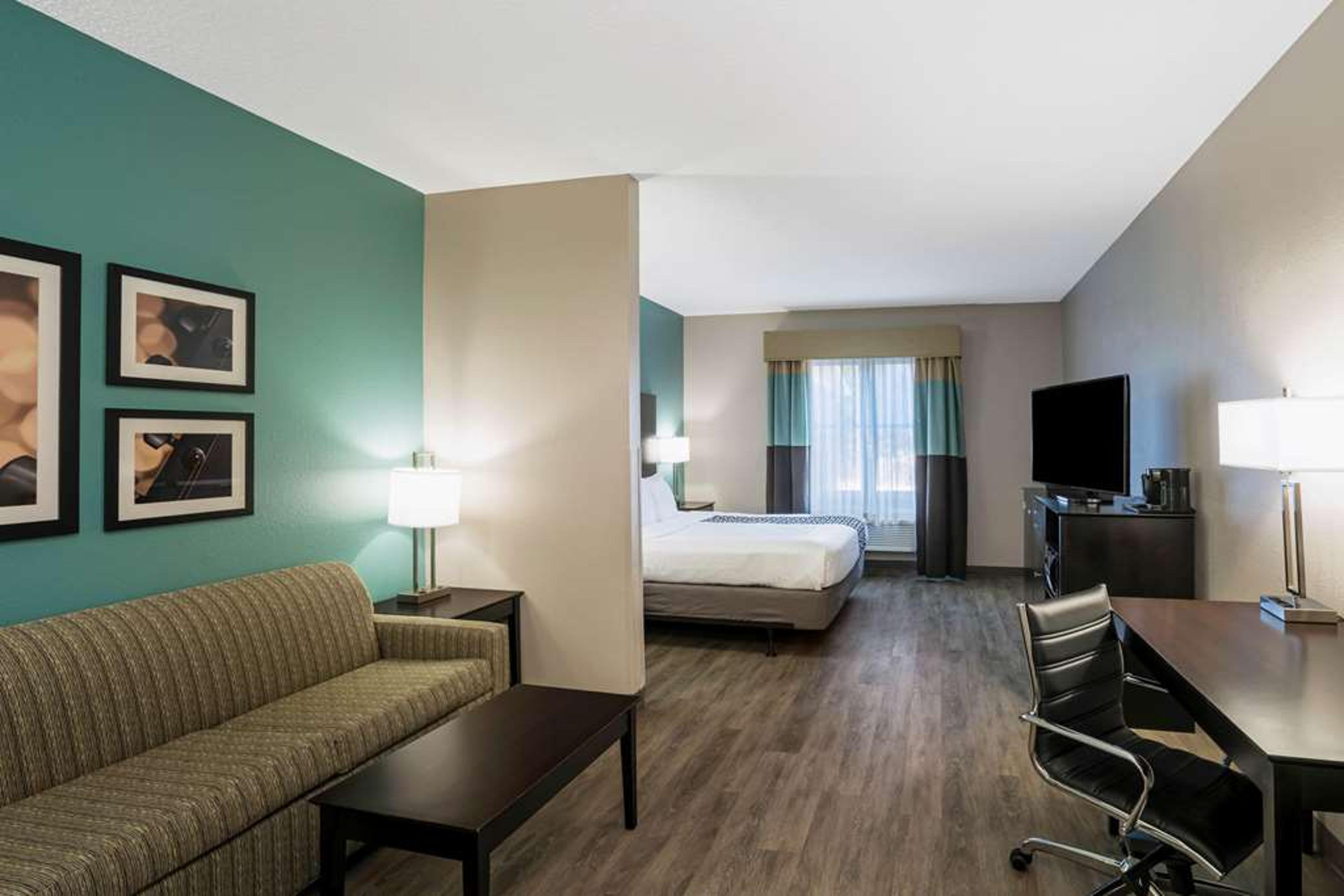 LA QUINTA INN SUITES LEBANON