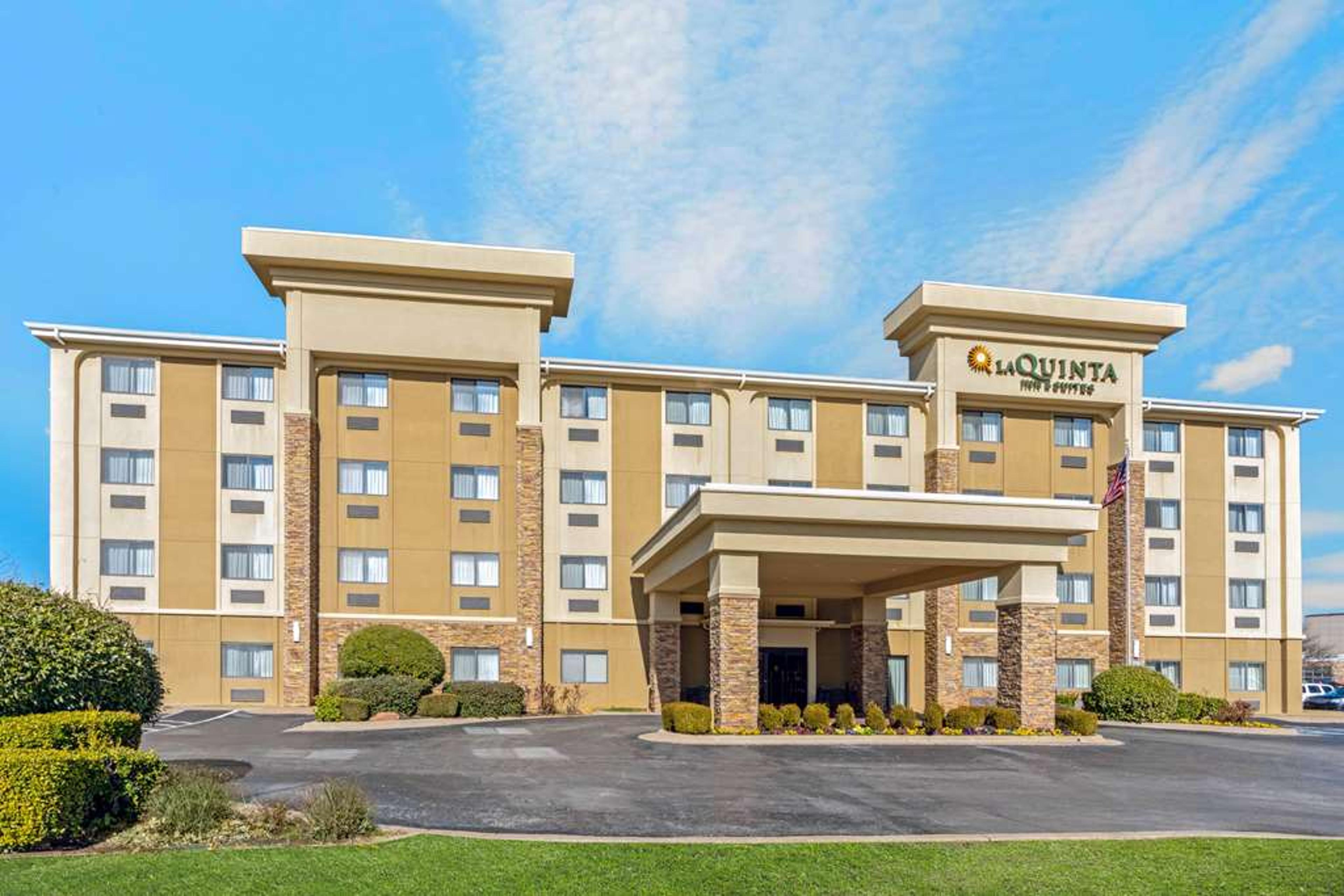 LA QUINTA INN STE MIDWEST CITY