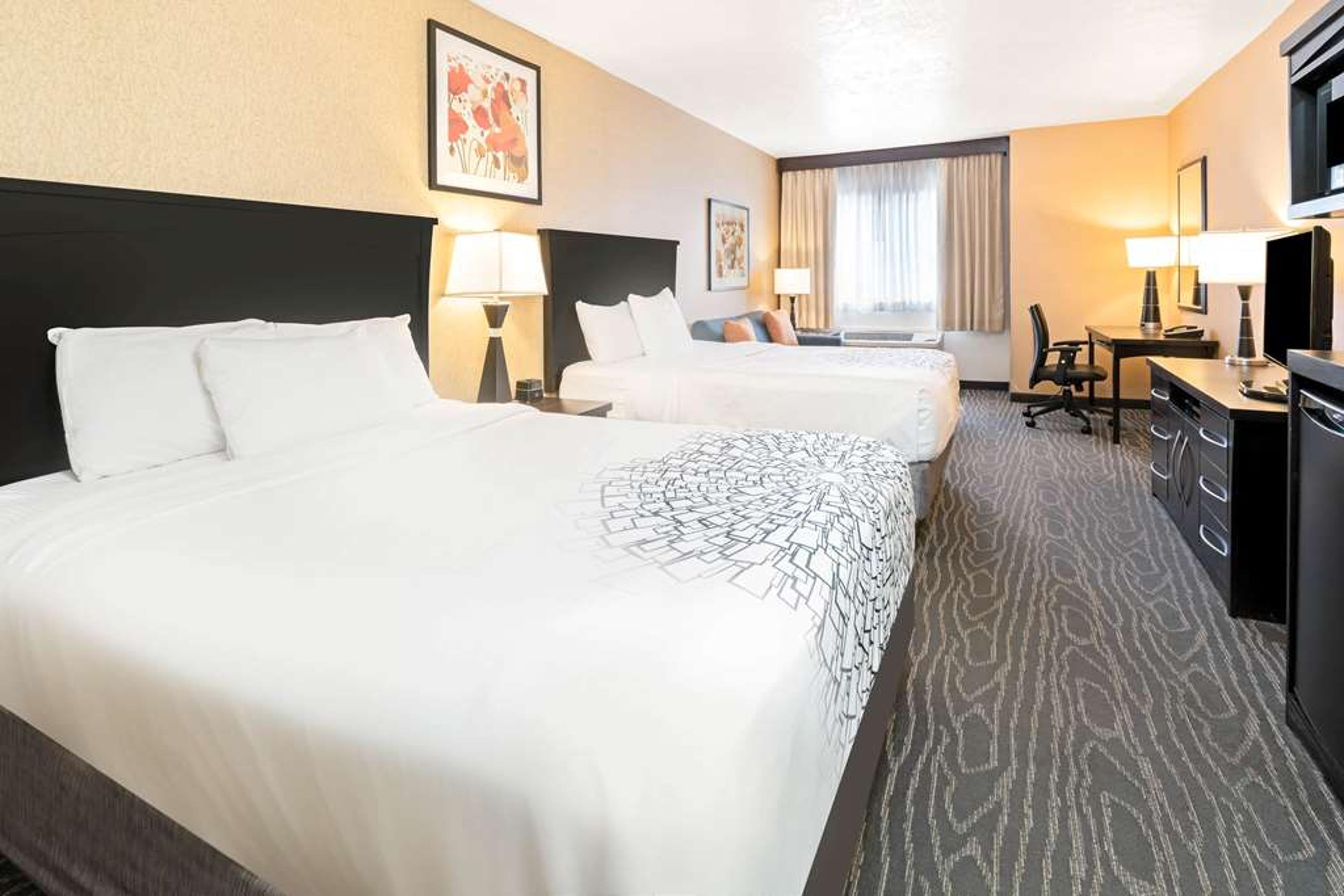 LA QUINTA INN STE LOGAN