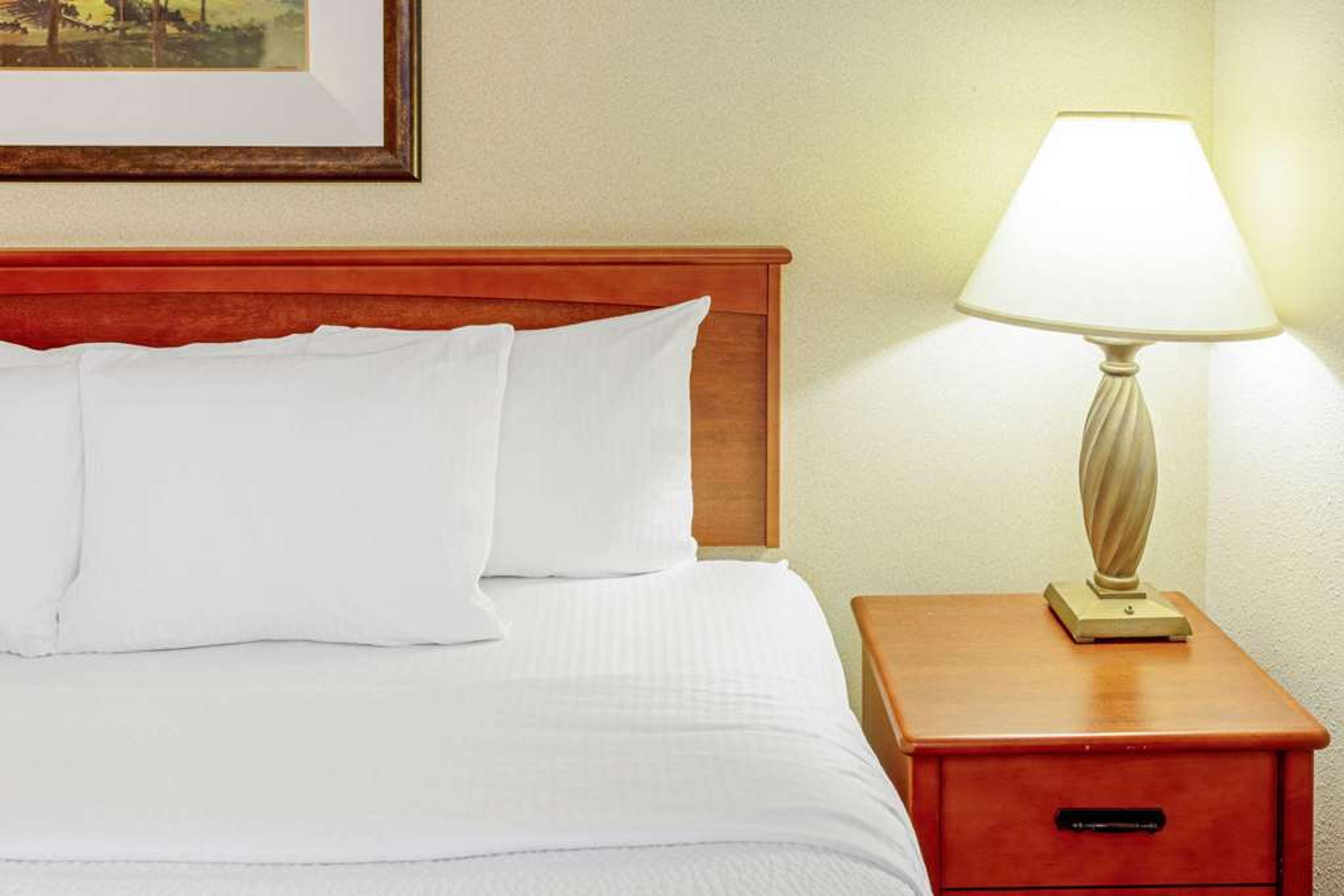 LA QUINTA INN STE APPLETON COLLEGE