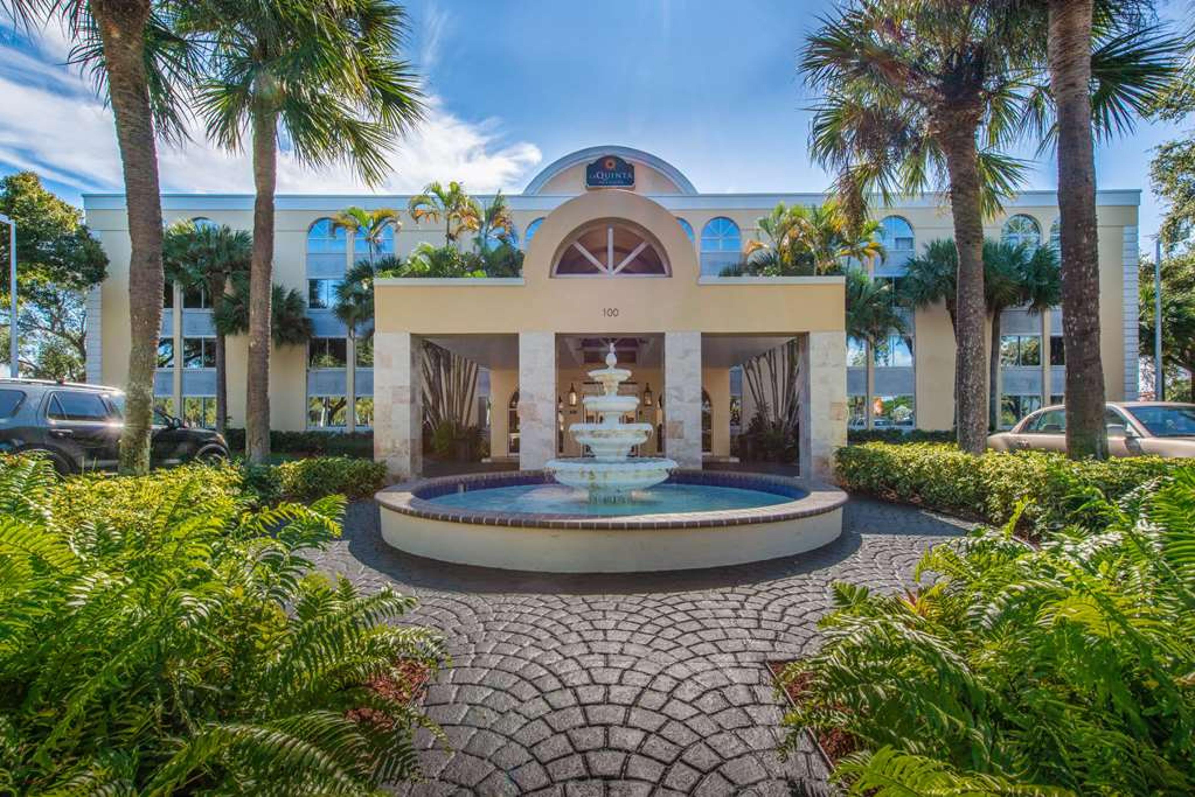 LA QUINTA INN STE DEERFIELD BEACH