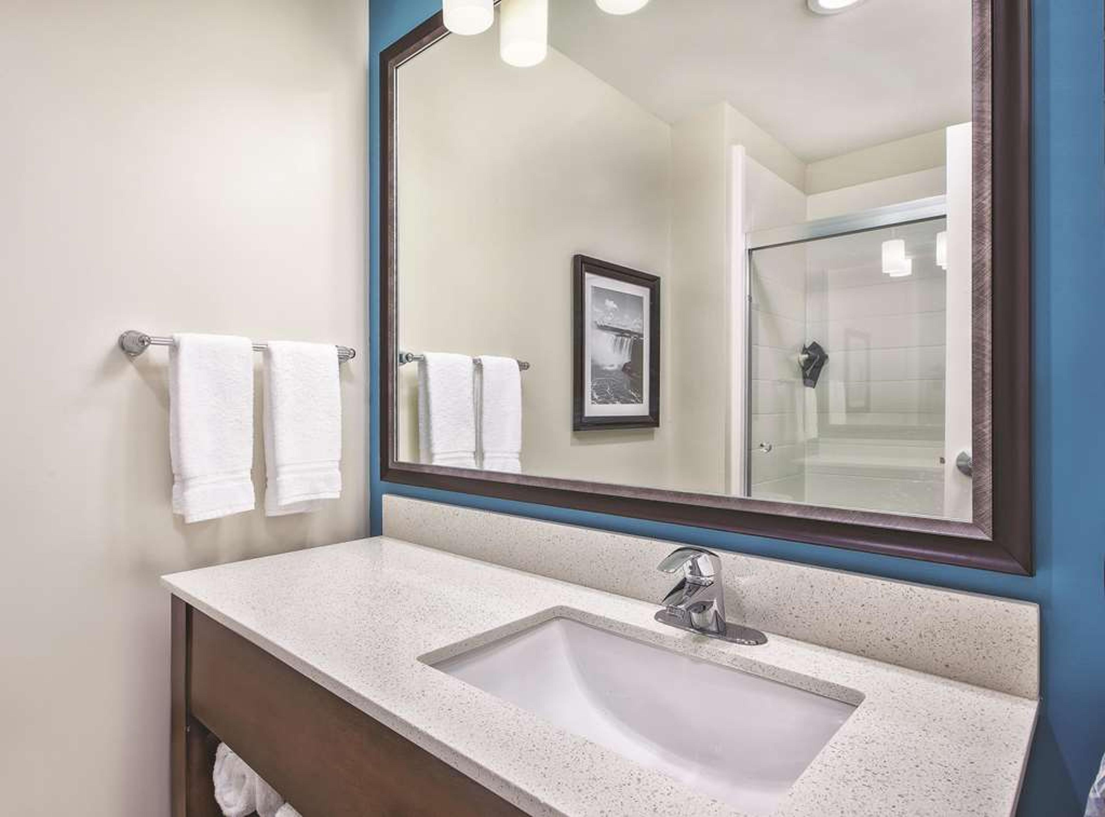 LA QUINTA INN STE NIAGARA FALLS