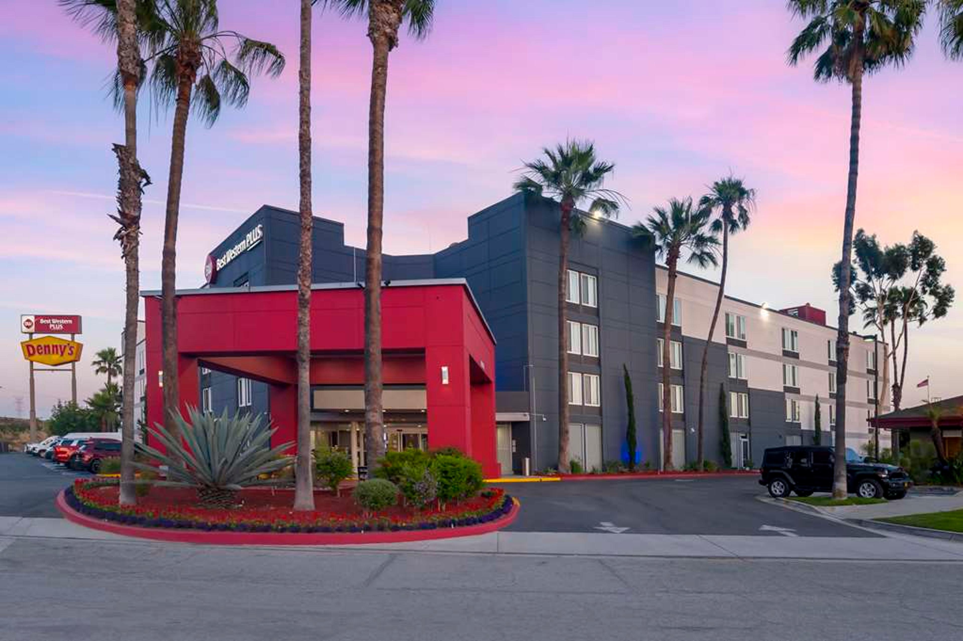 Hotel Photo 1