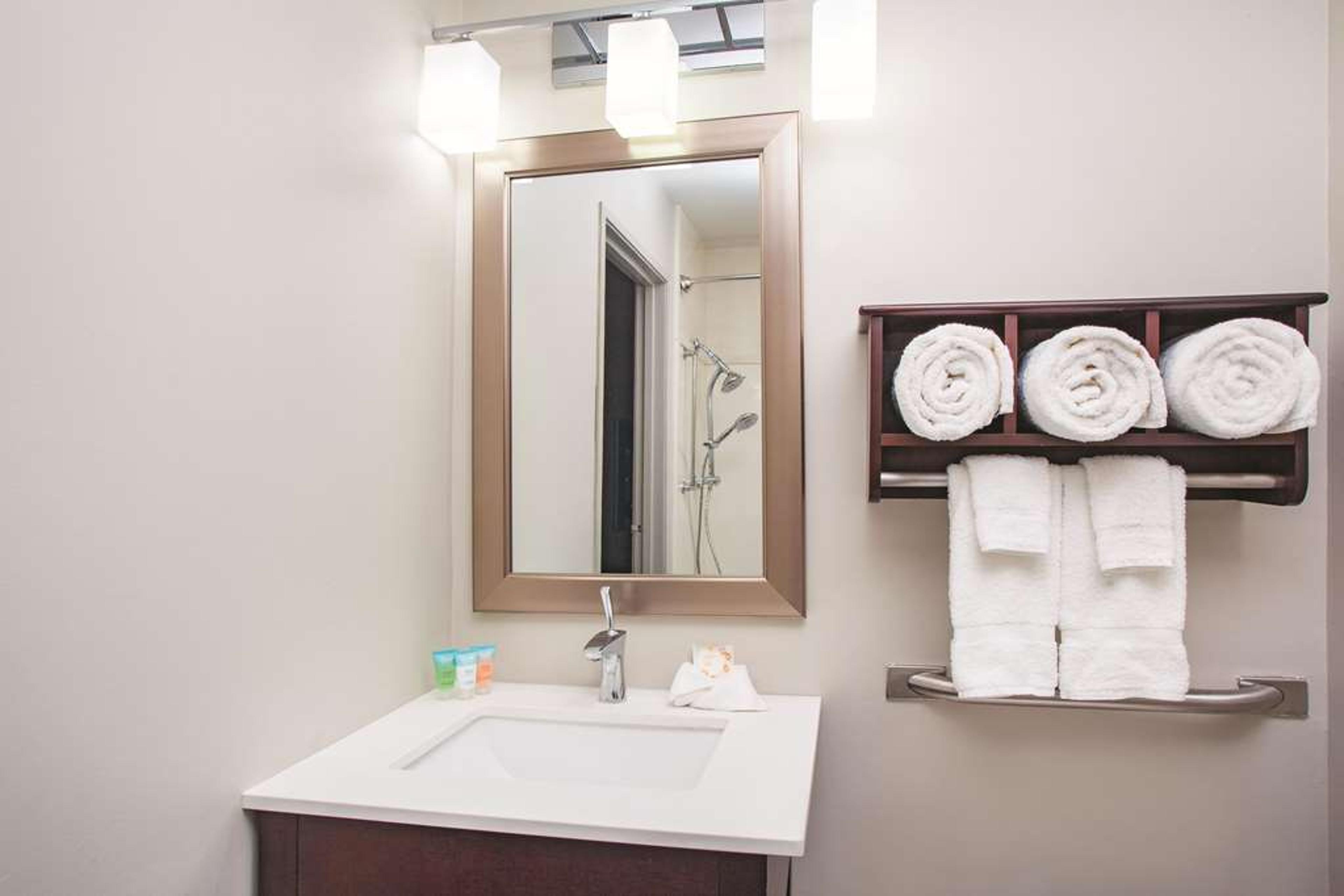 LA QUINTA INN STE ROCKFORD