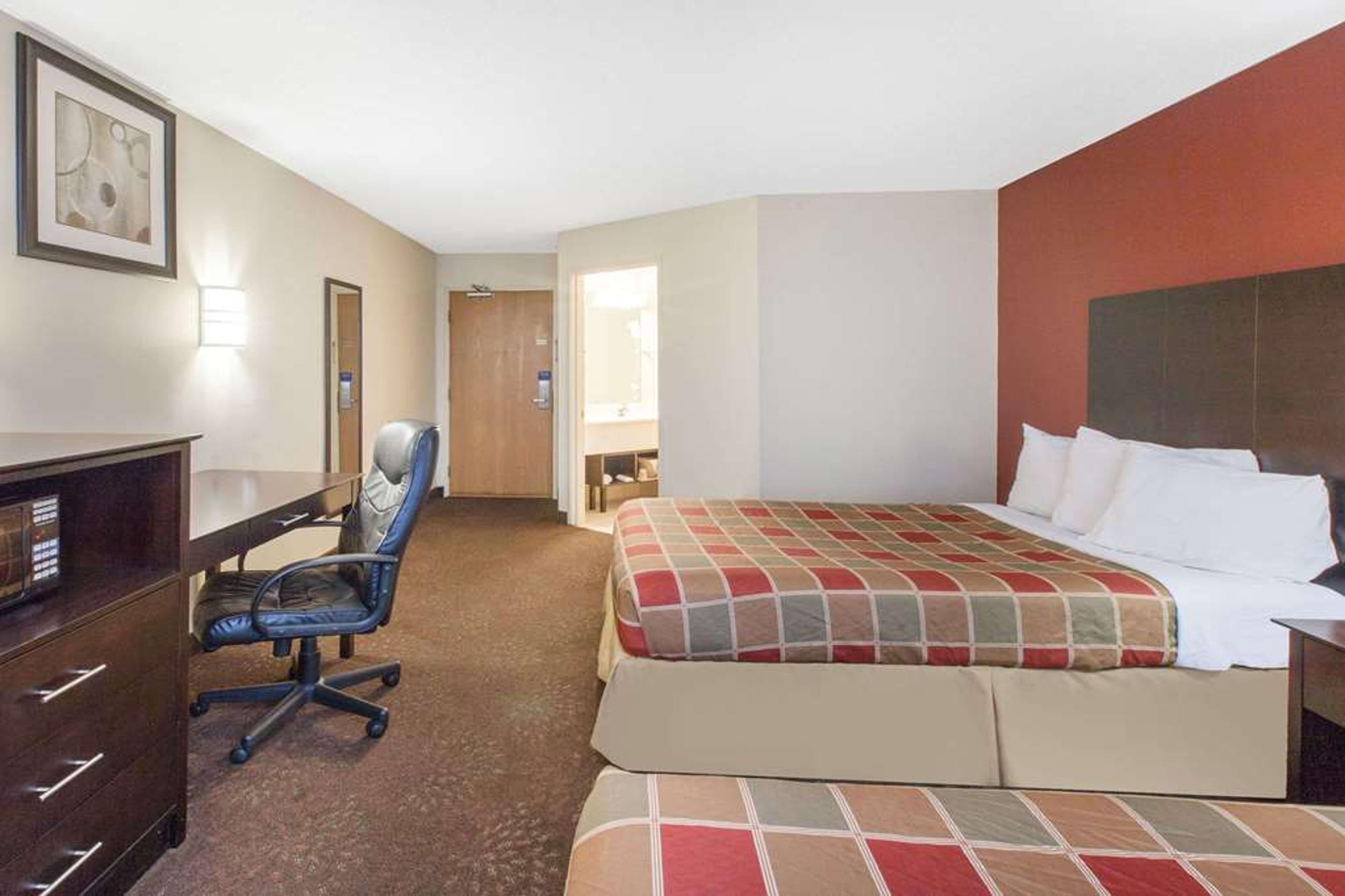 TRAVELODGE BY WYNDHAM ROMULUS DETRO