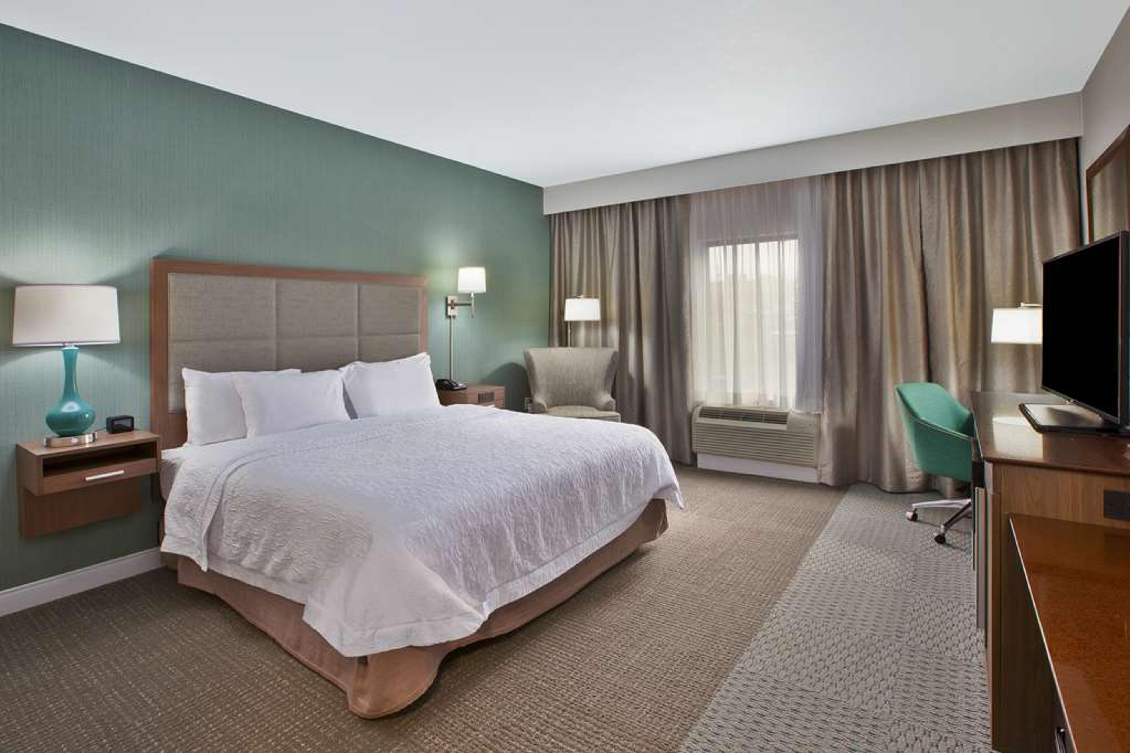 HAMPTON INN AND SUITES ALLIANCE
