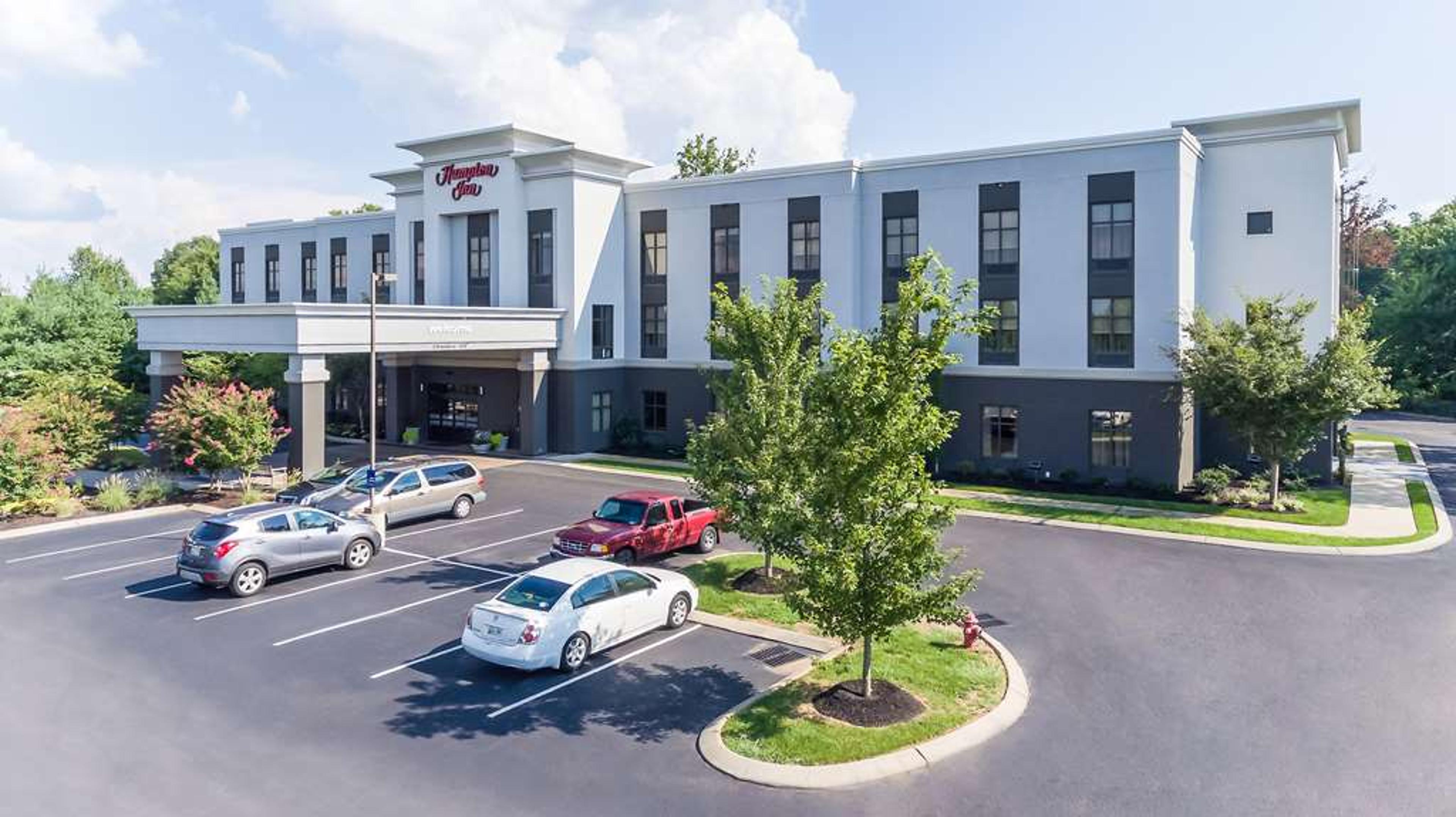 HAMPTON INN WHITE HOUSE TN