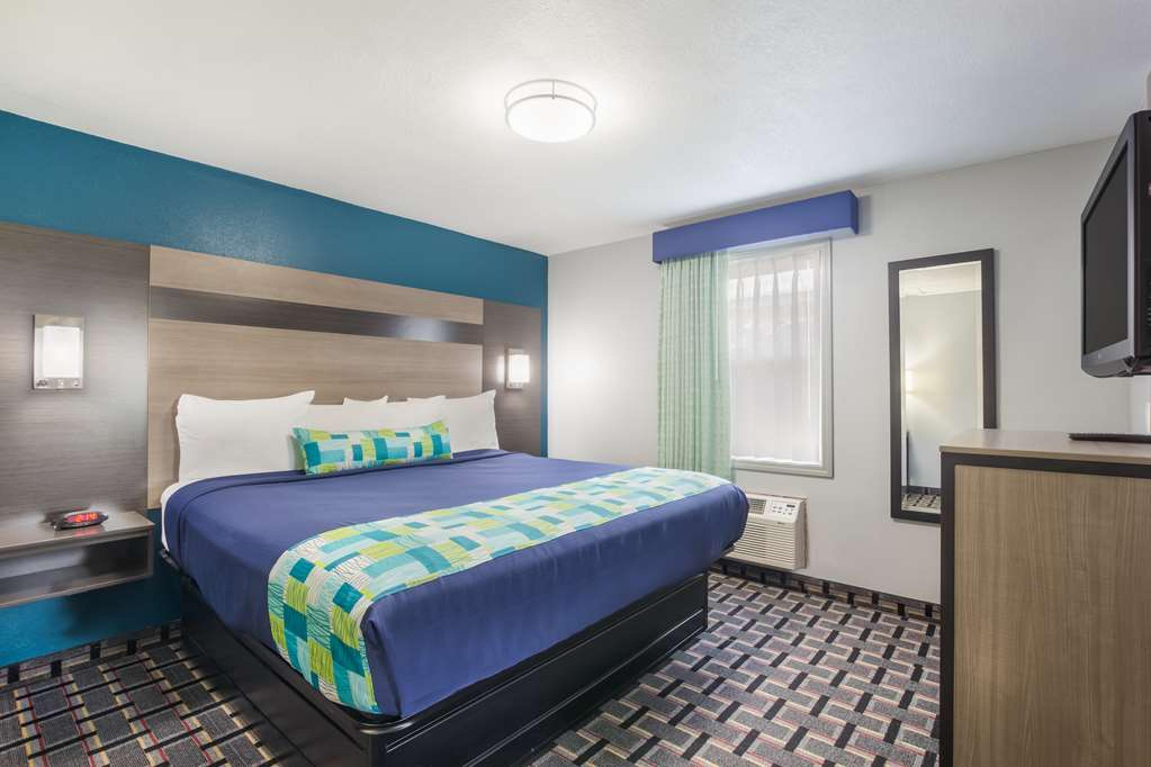 KNIGHTS INN  SUITES SALEM