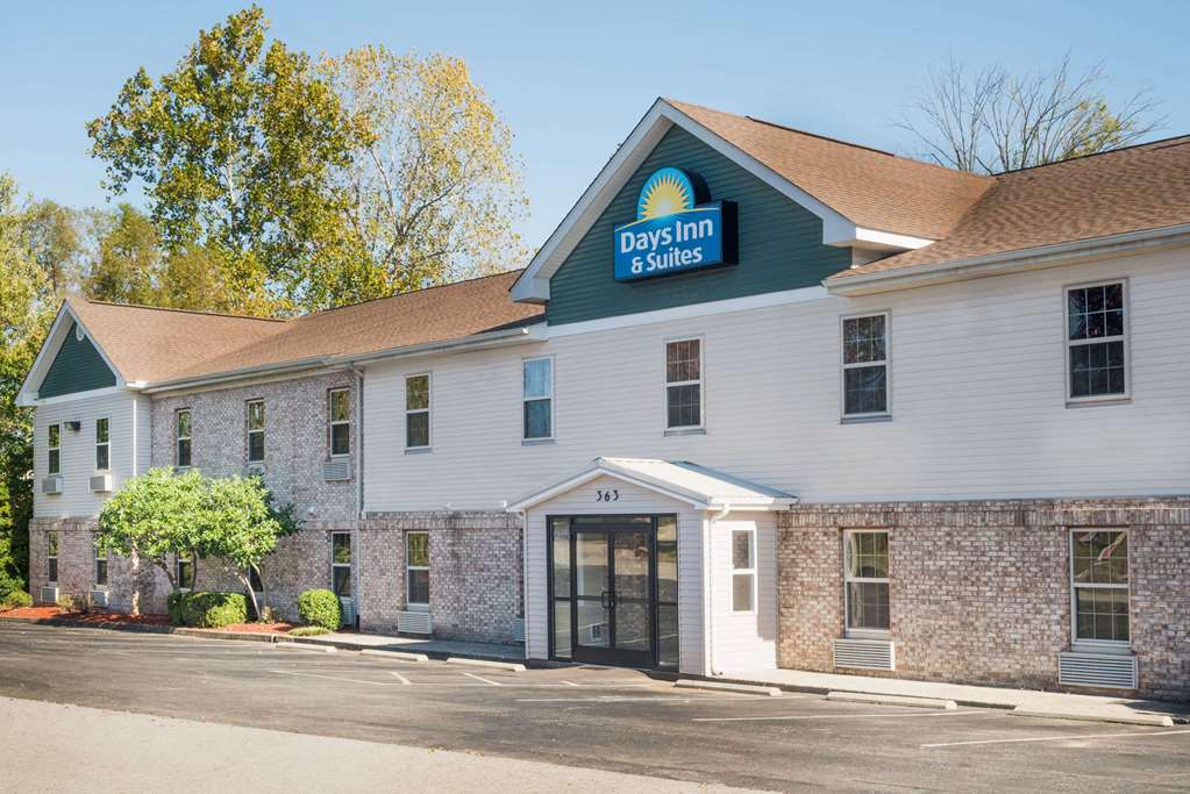 DAYS INN & SUITES BY WYNDHAM SELLER