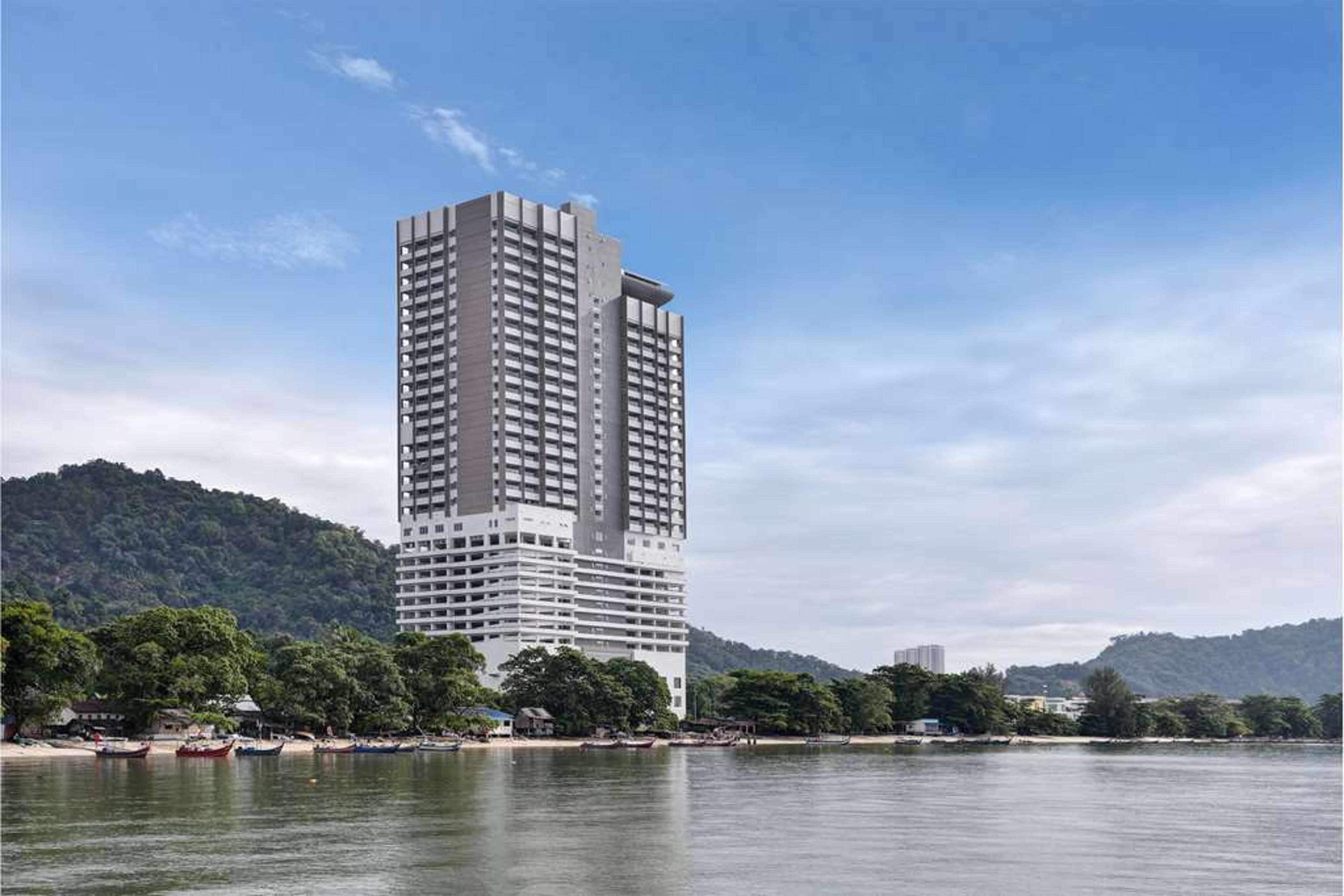 LEXIS SUITES PENANG