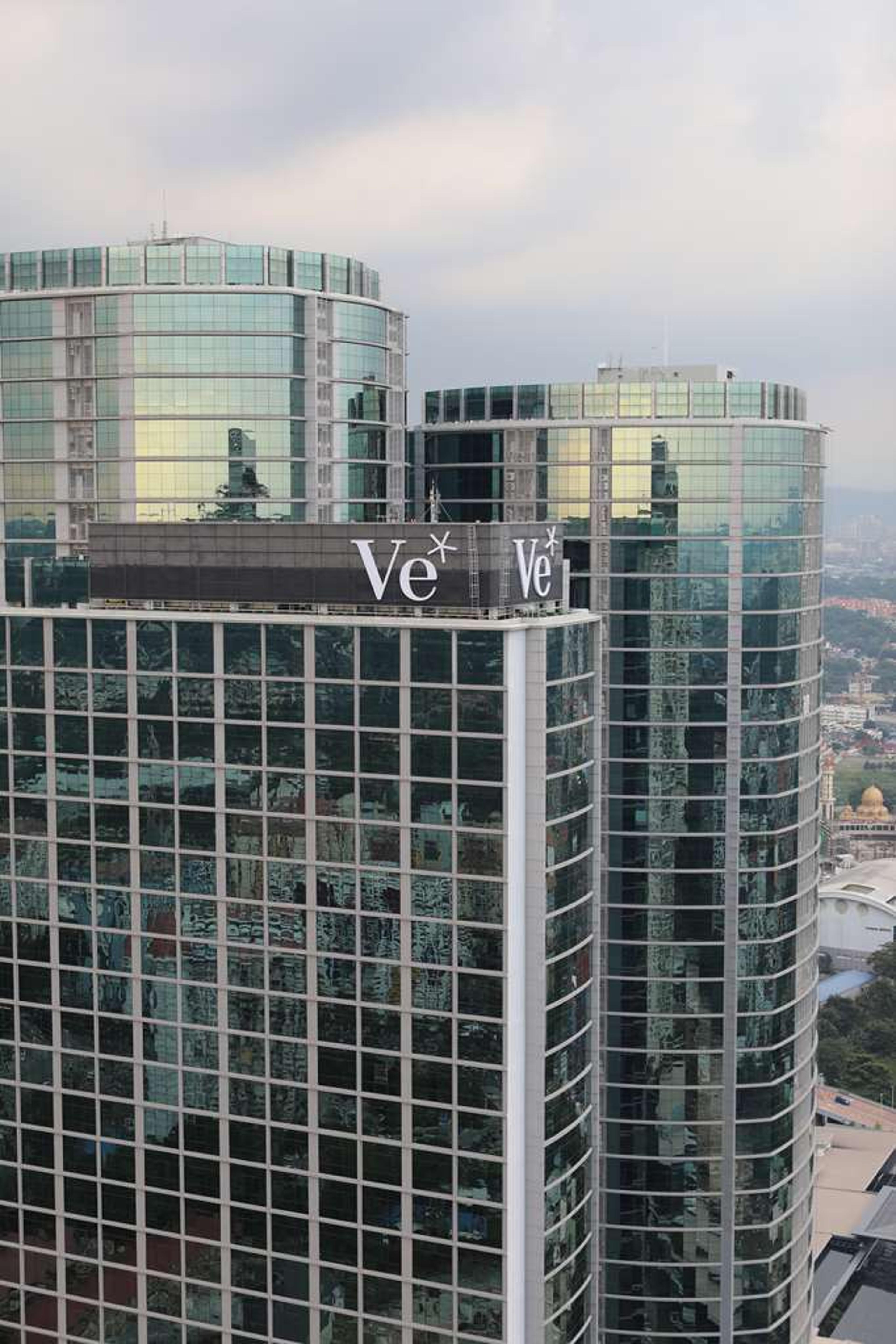 VE HOTEL AND RESIDENCE