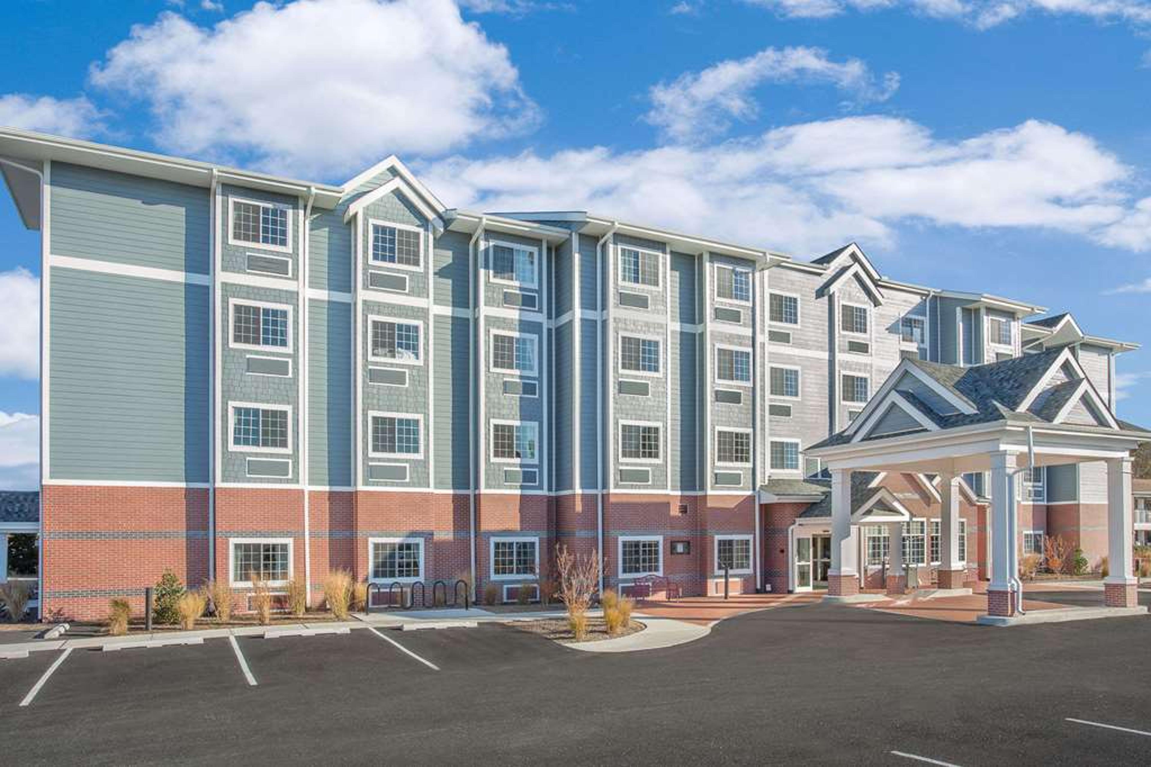 MICROTEL INN & SUITES BY WYNDH