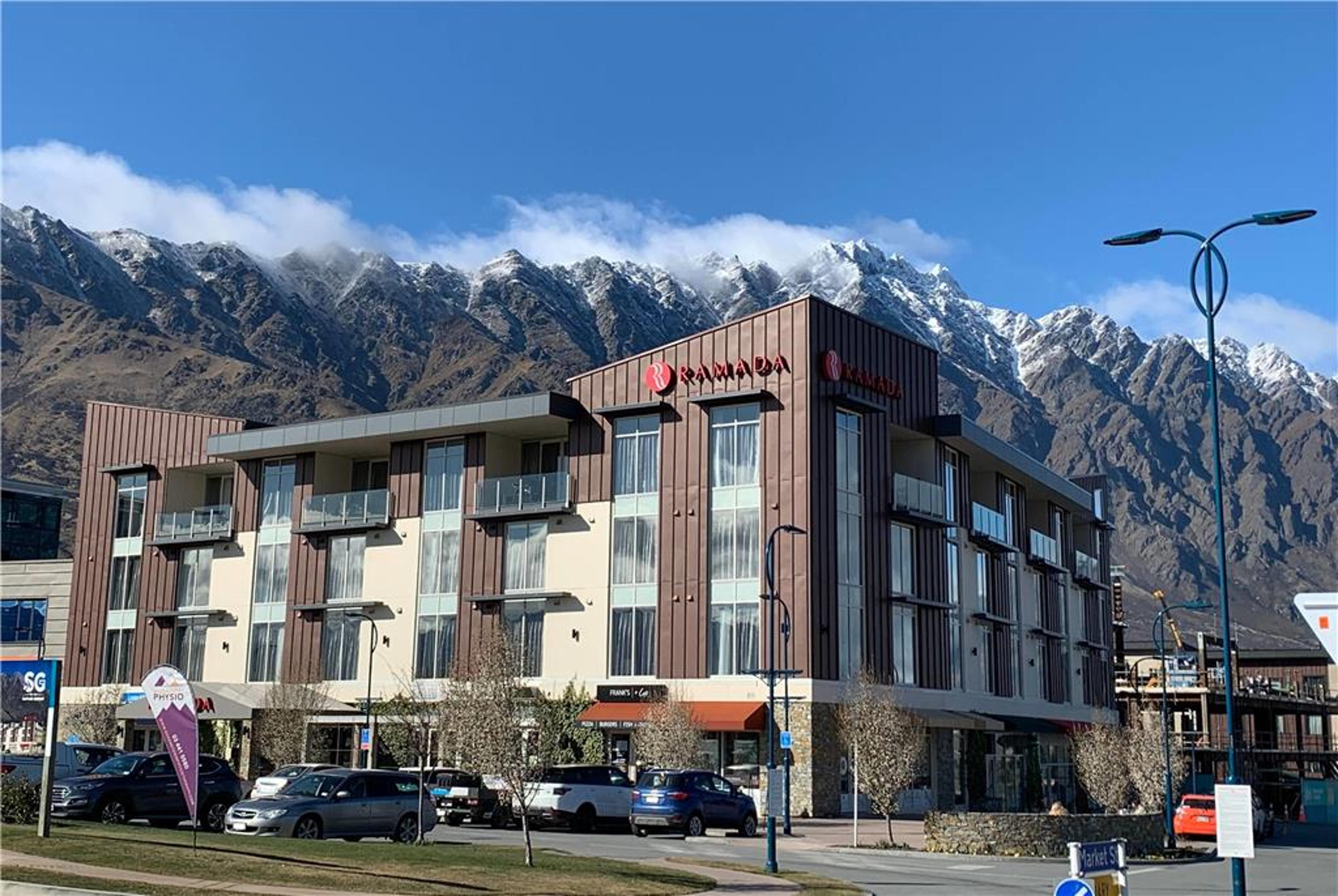RAMADAHOTELANDSUITESQUEENSTOWN