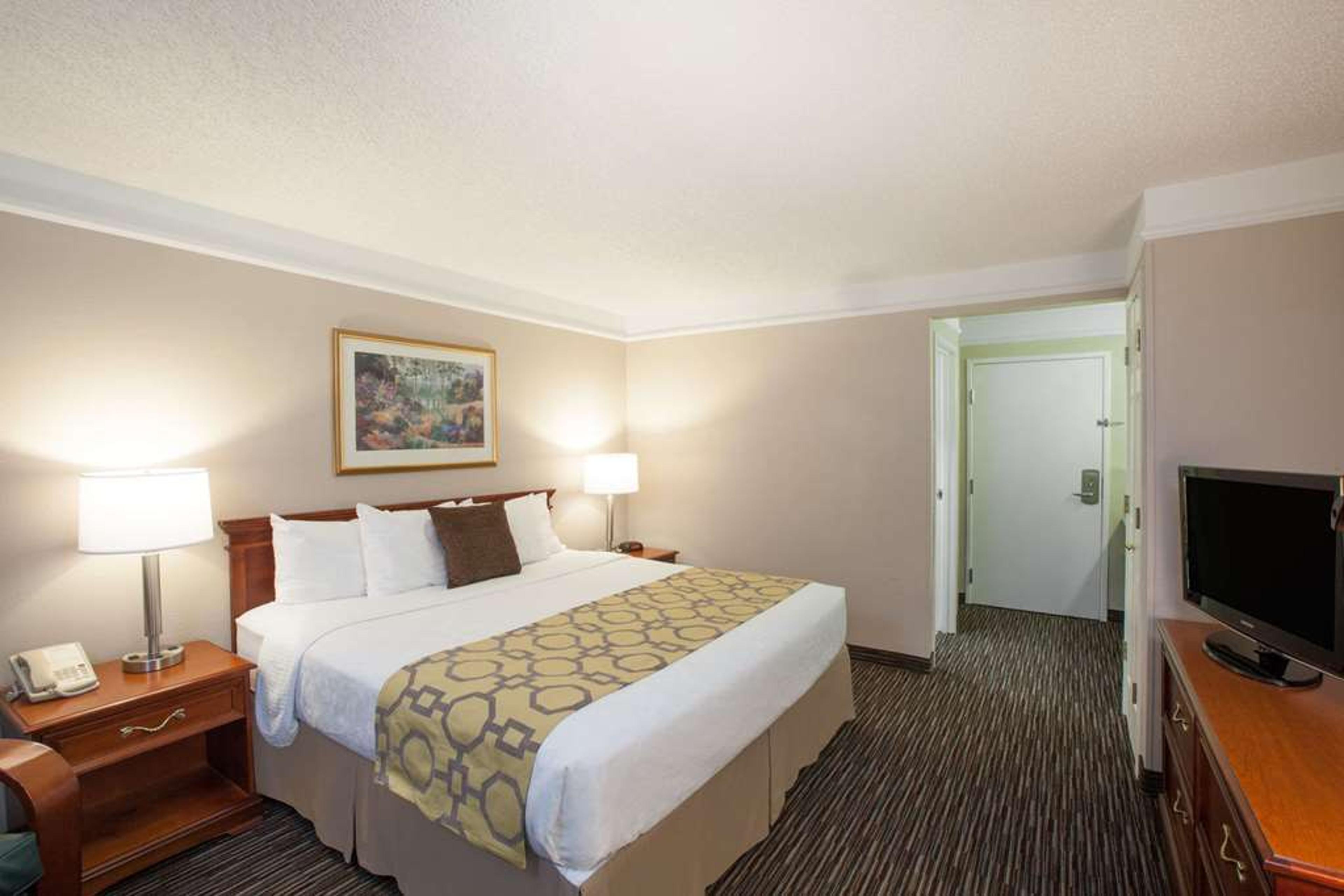 BAYMONT BY WYNDHAM, TEXARKANA