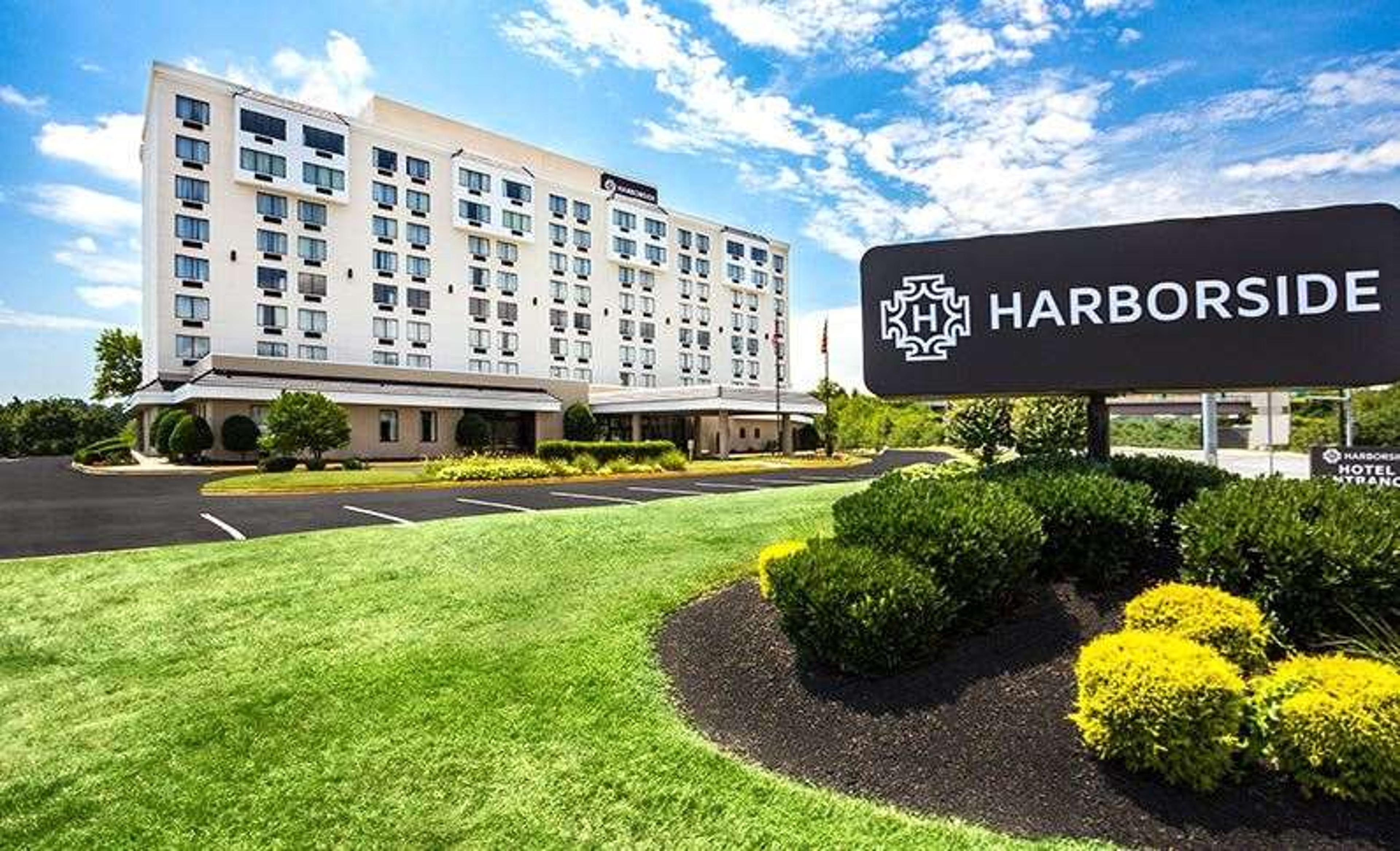 HARBORSIDE HOTEL