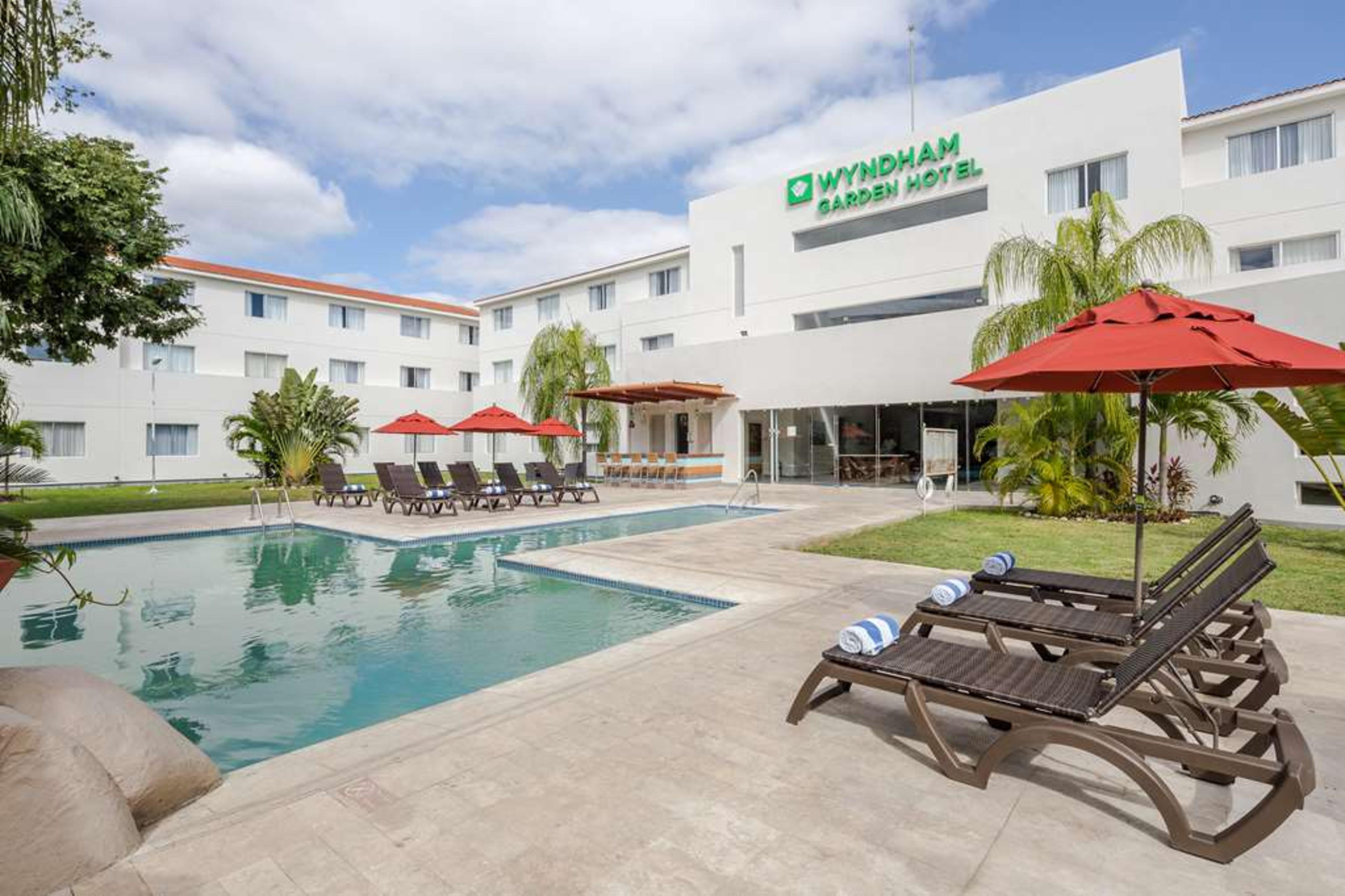 Hotel Photo 3