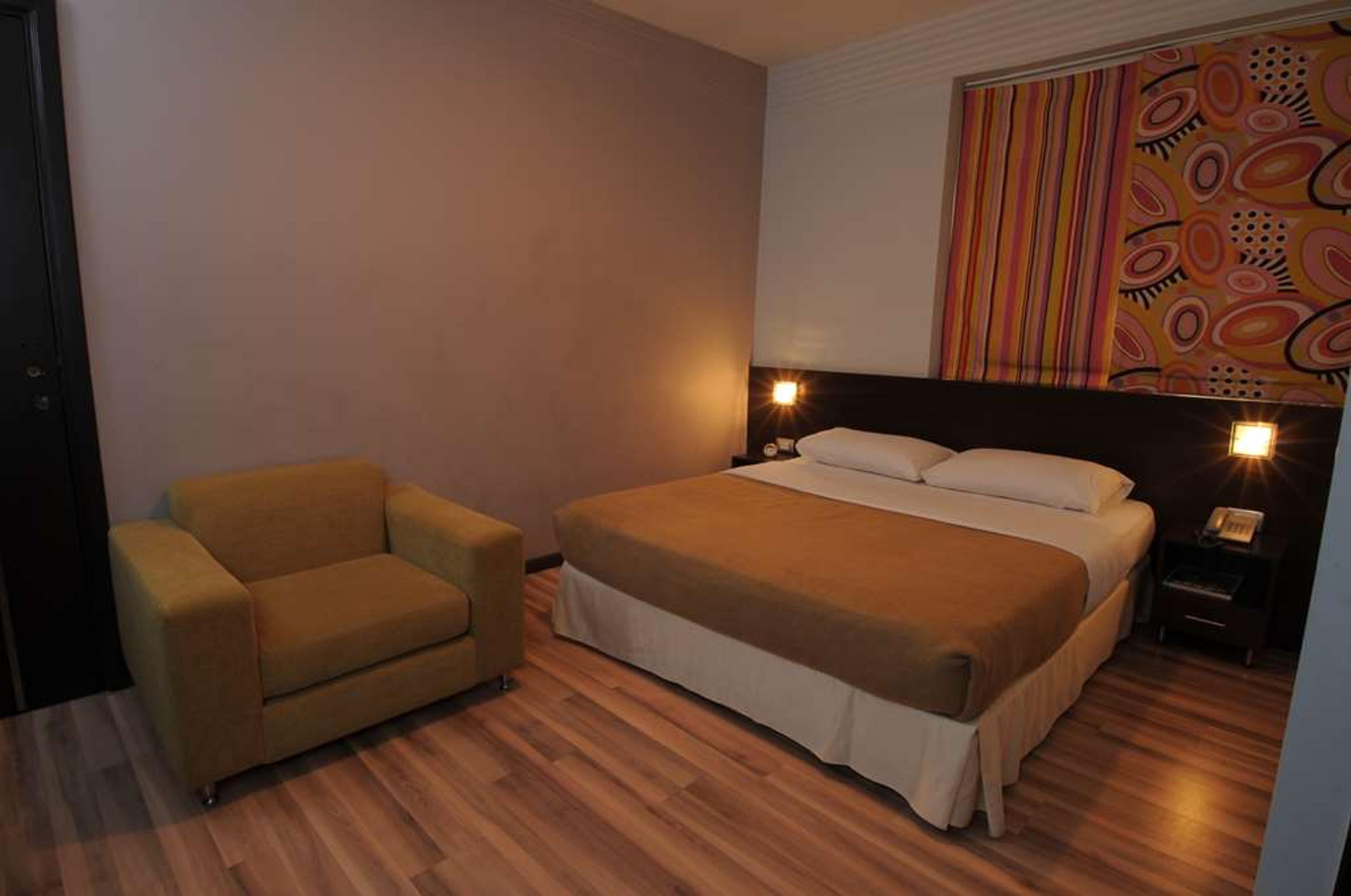 SUITE HOTEL MERLOT