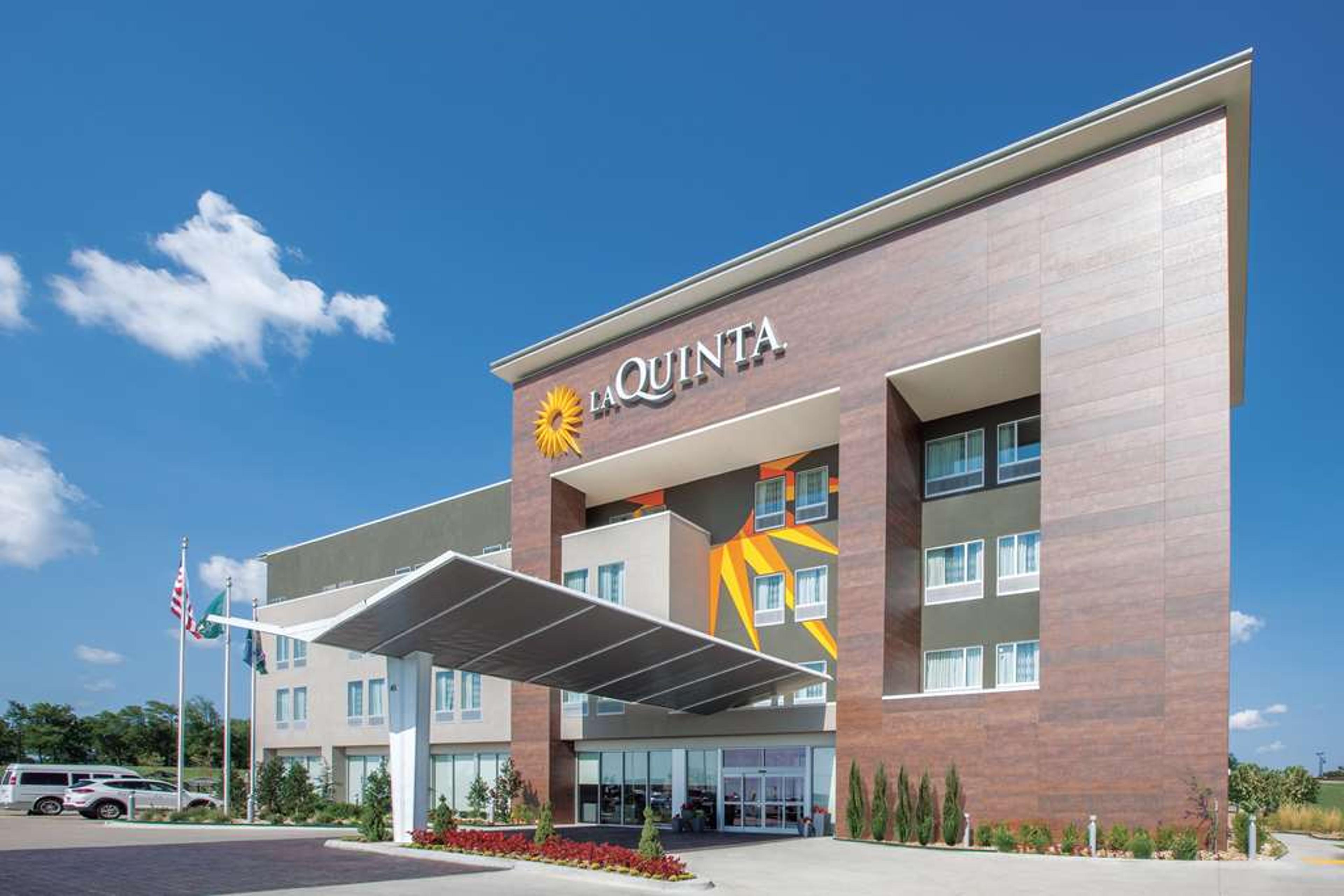LA QUINTA INN STE TULSABROKEN ARROW