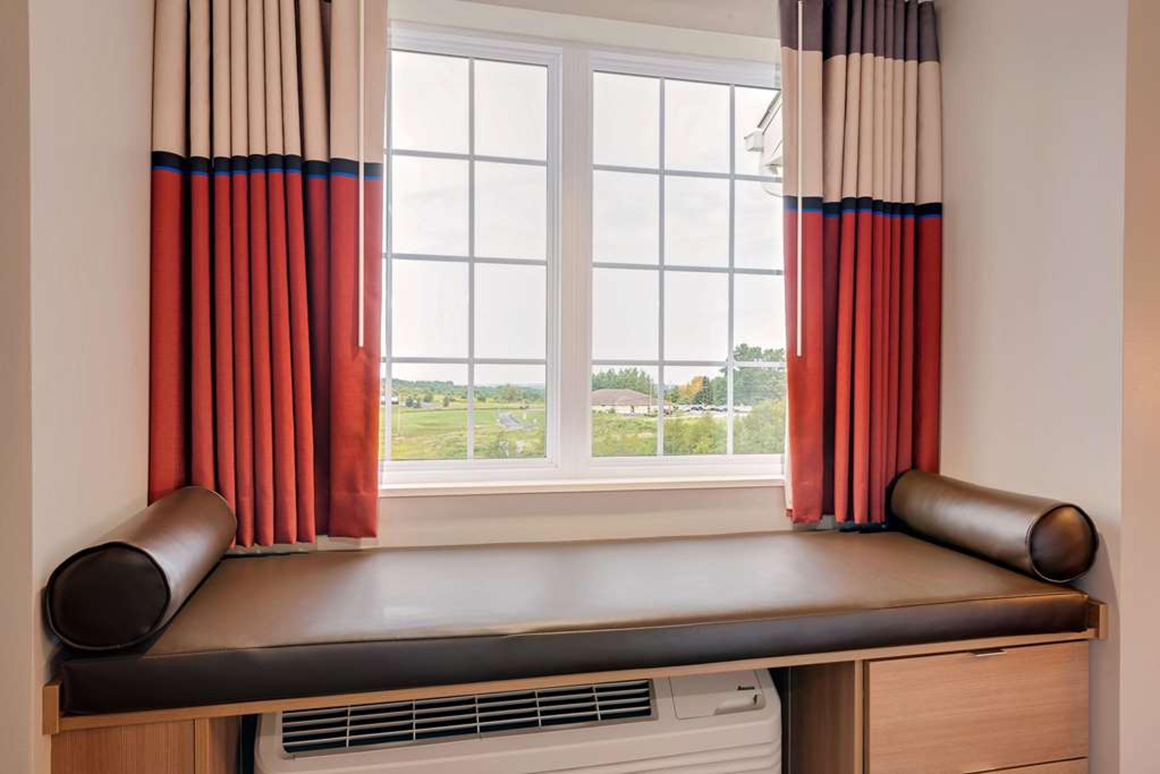 MICROTEL INN & SUITES BY WYNDHAM CL