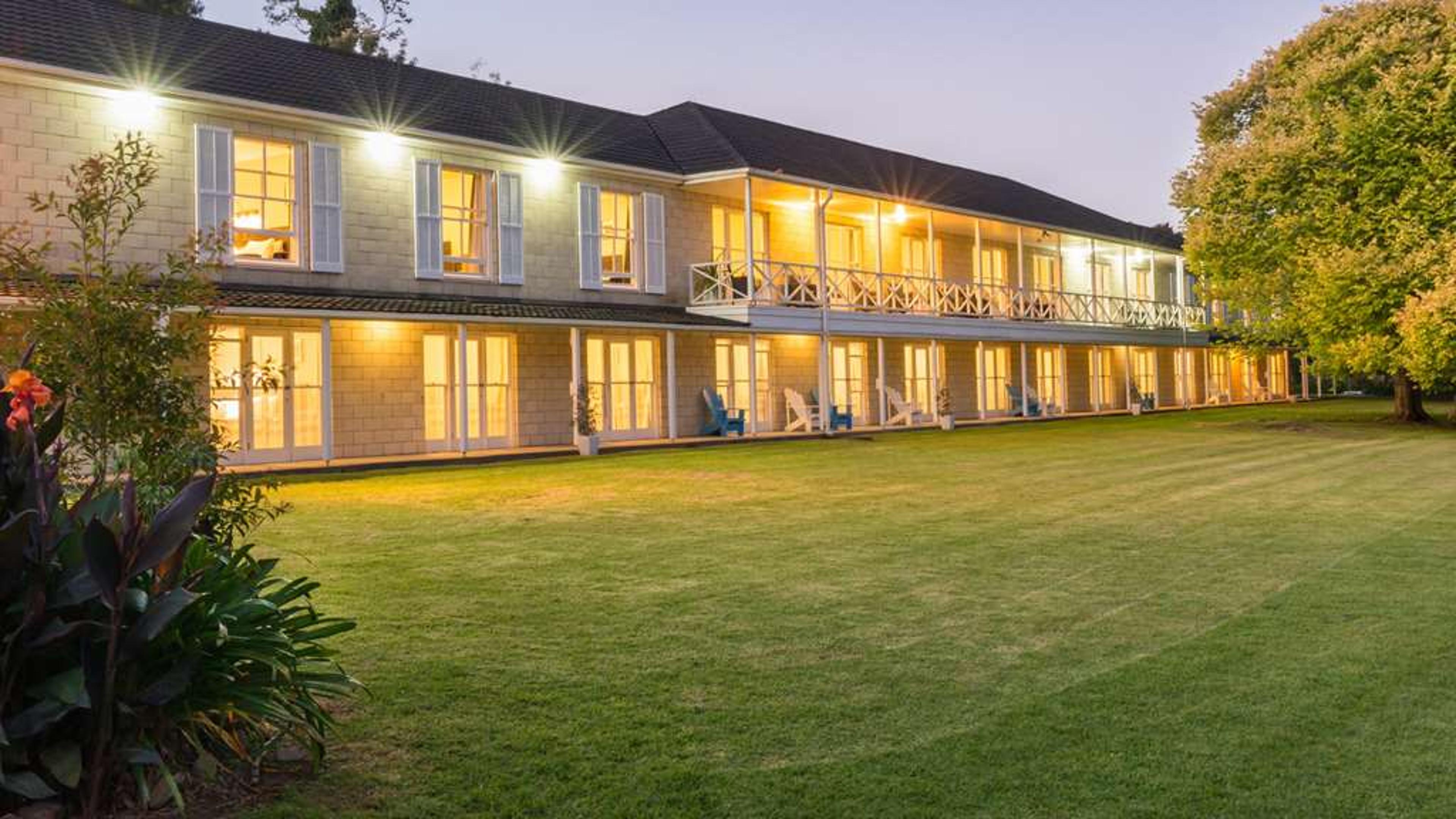 DISCOVERY SETTLERS HOTEL WHANGAREI