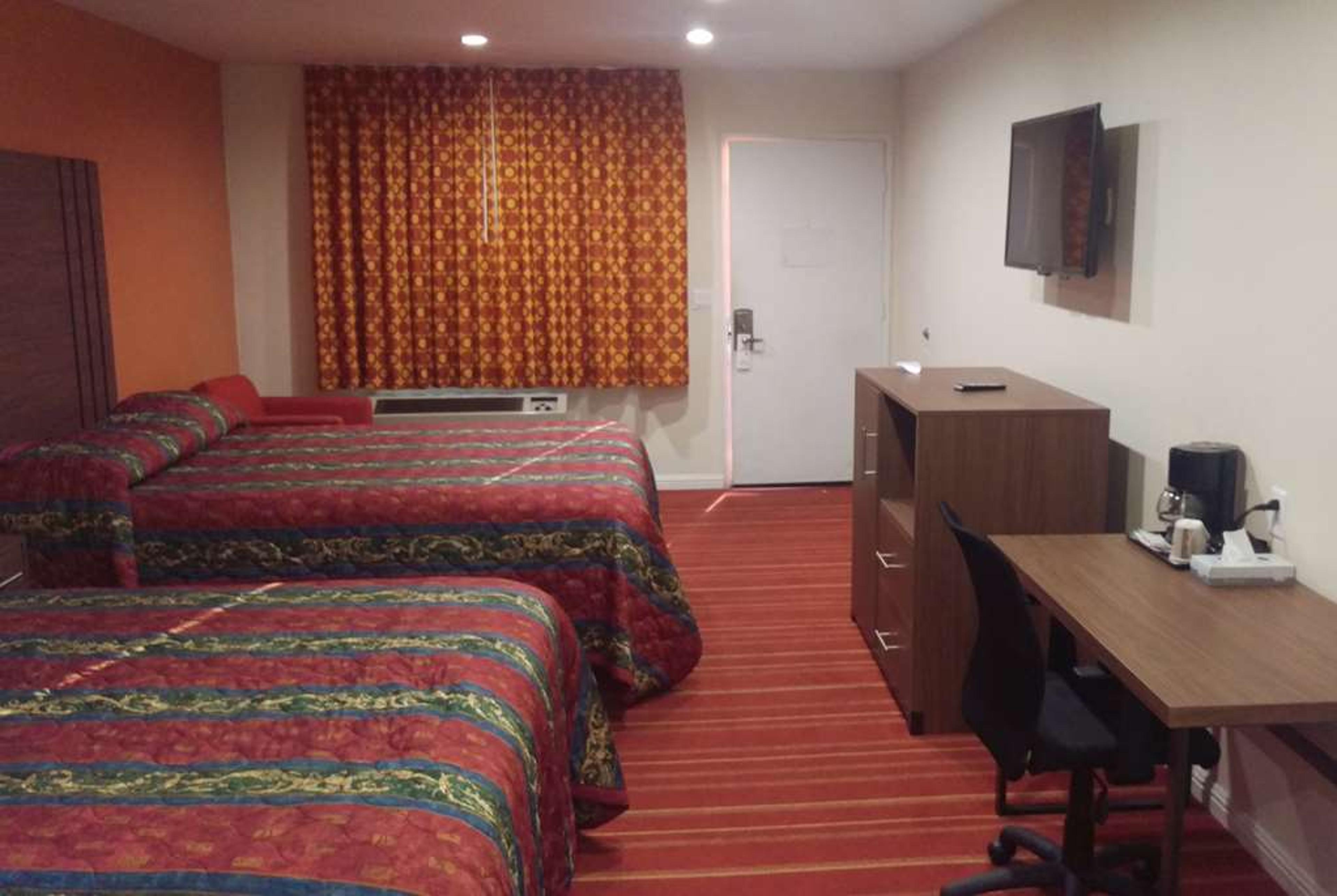 DAYS INN HEMET