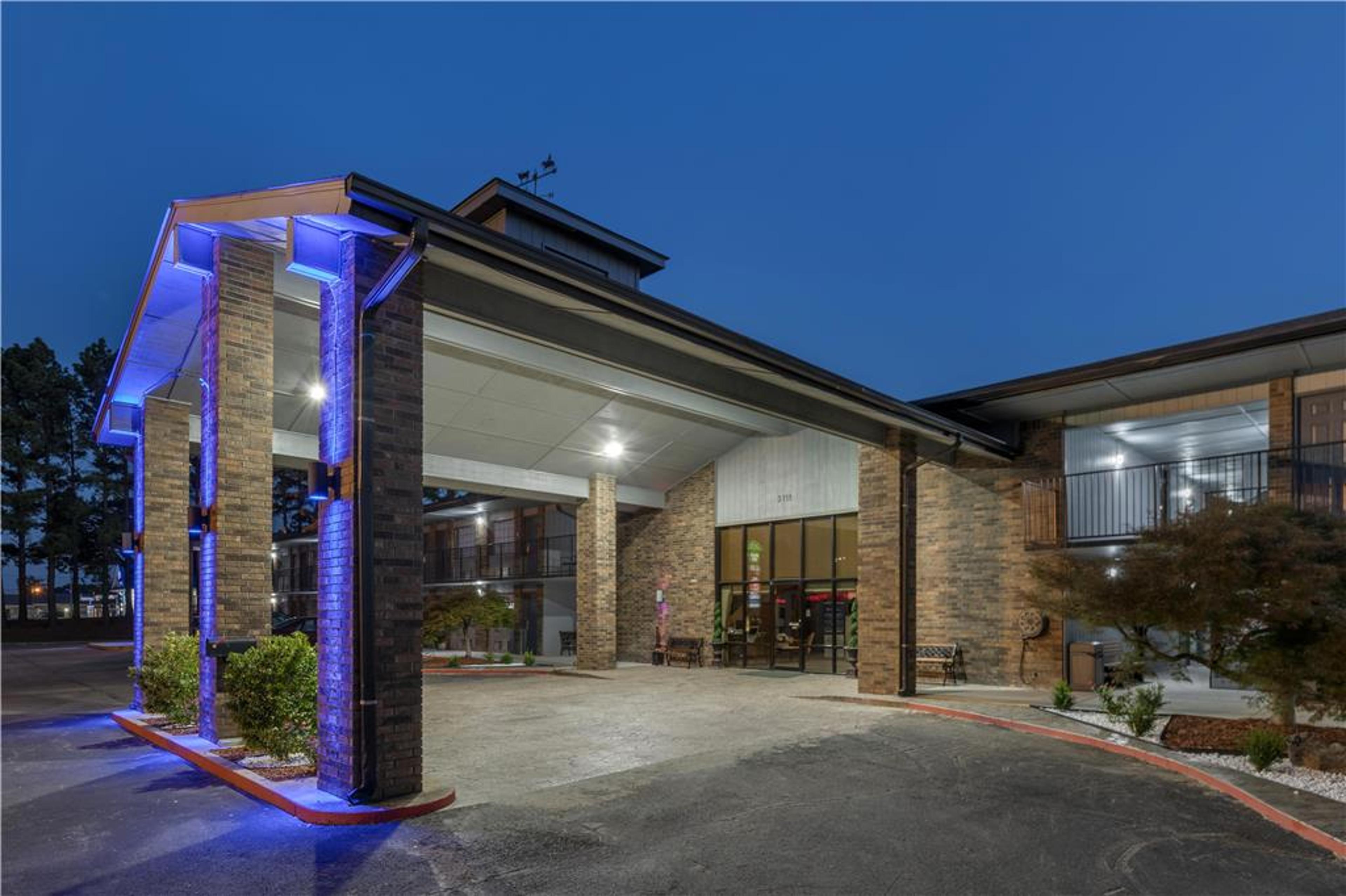 SureStay Plus by Best Western Poteau