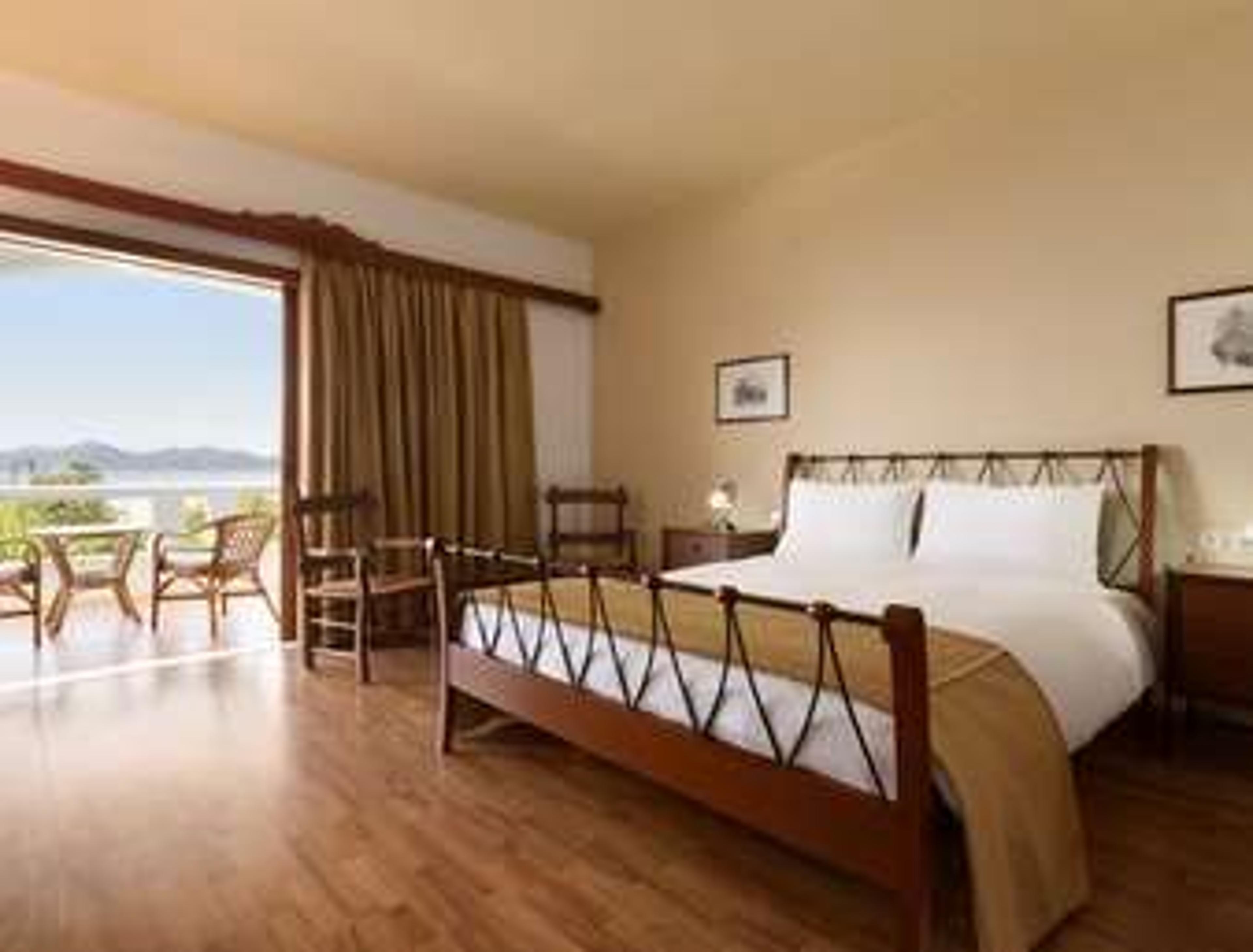 RAMADA BY WYNDHAM LOUTRAKI POSEIDON
