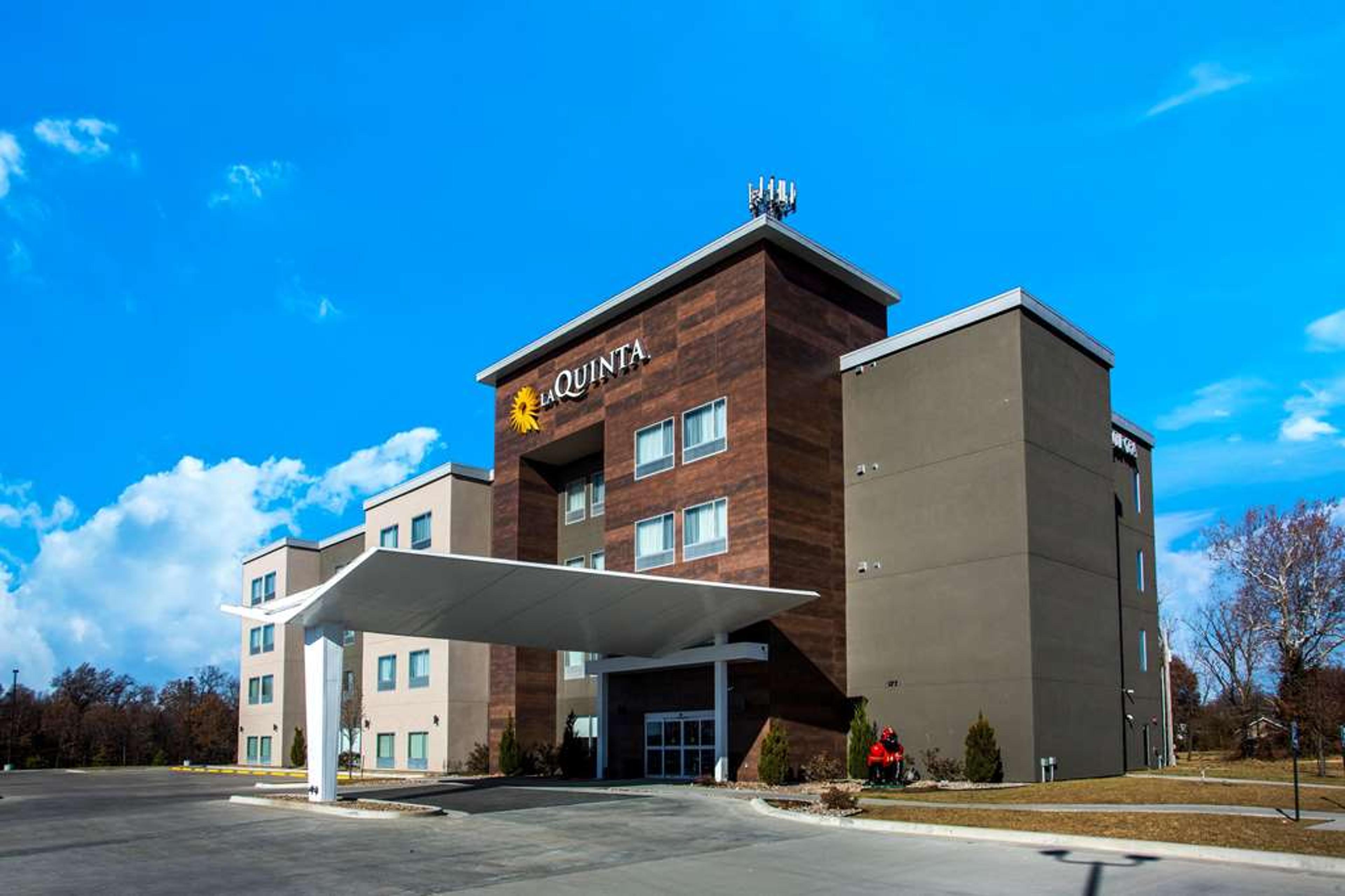 LA QUINTA INN STE PITTSBURG
