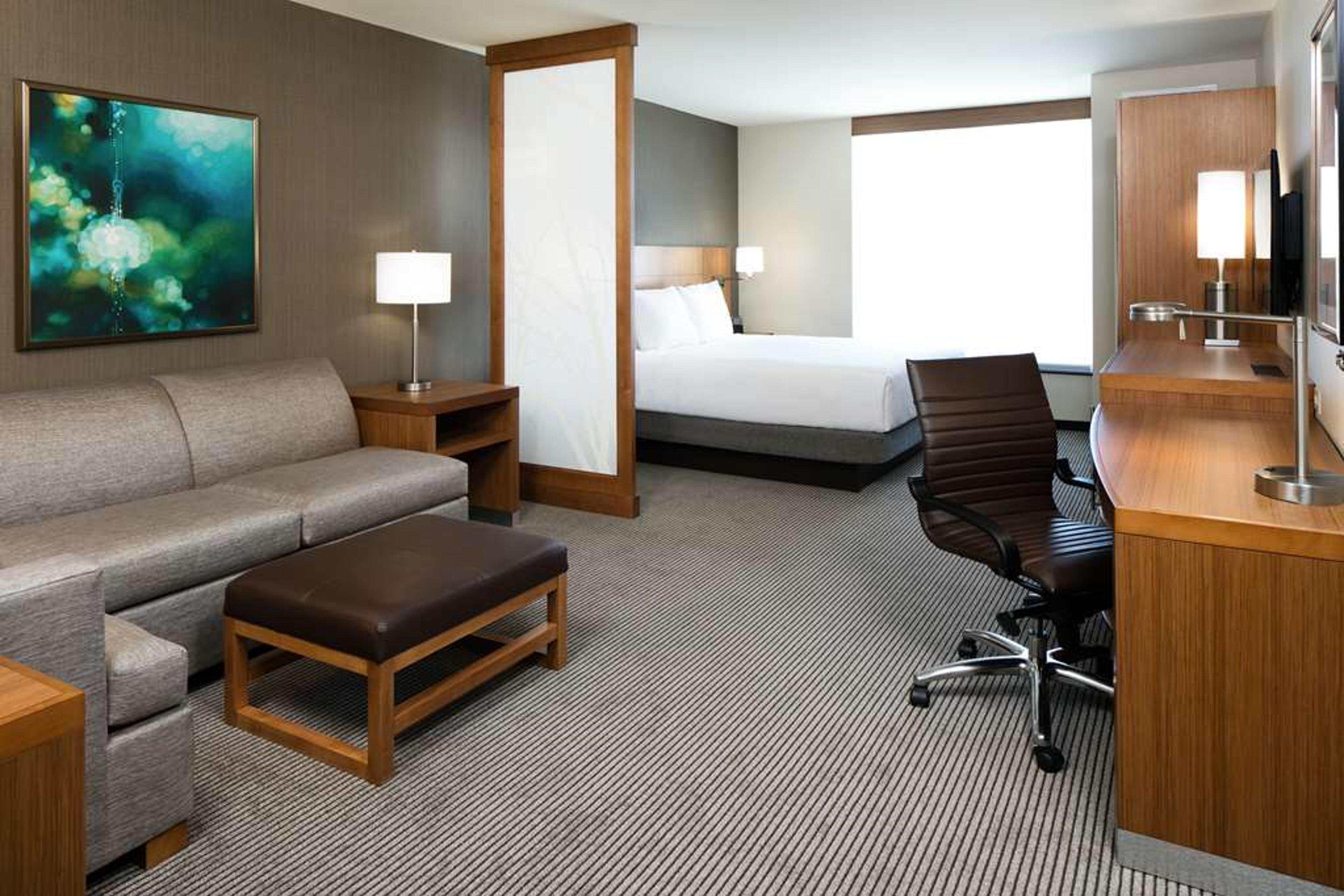 HYATT PLACE LENEXA CITY CENTER