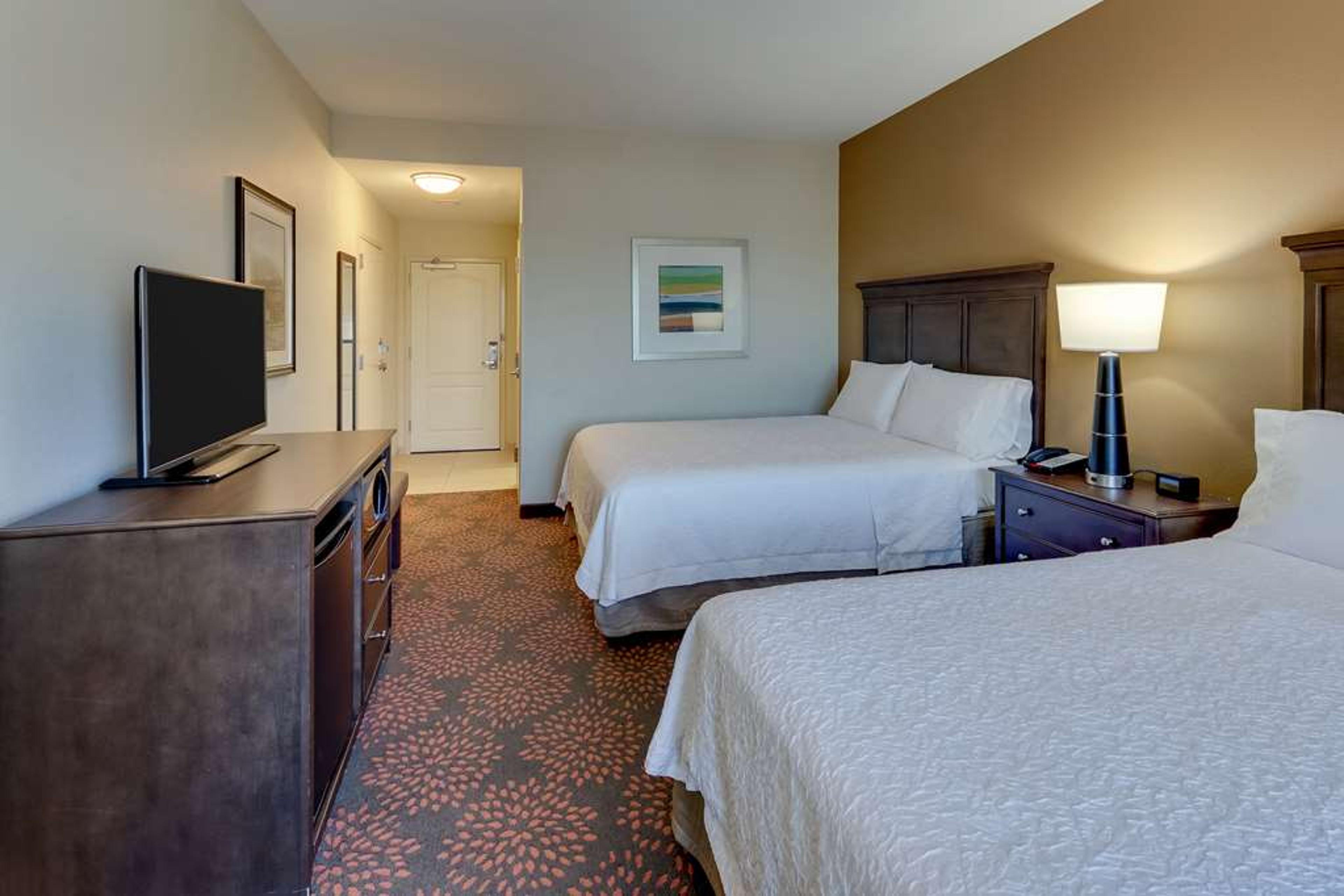 HAMPTON INN AND SUITES HARTSVILLE