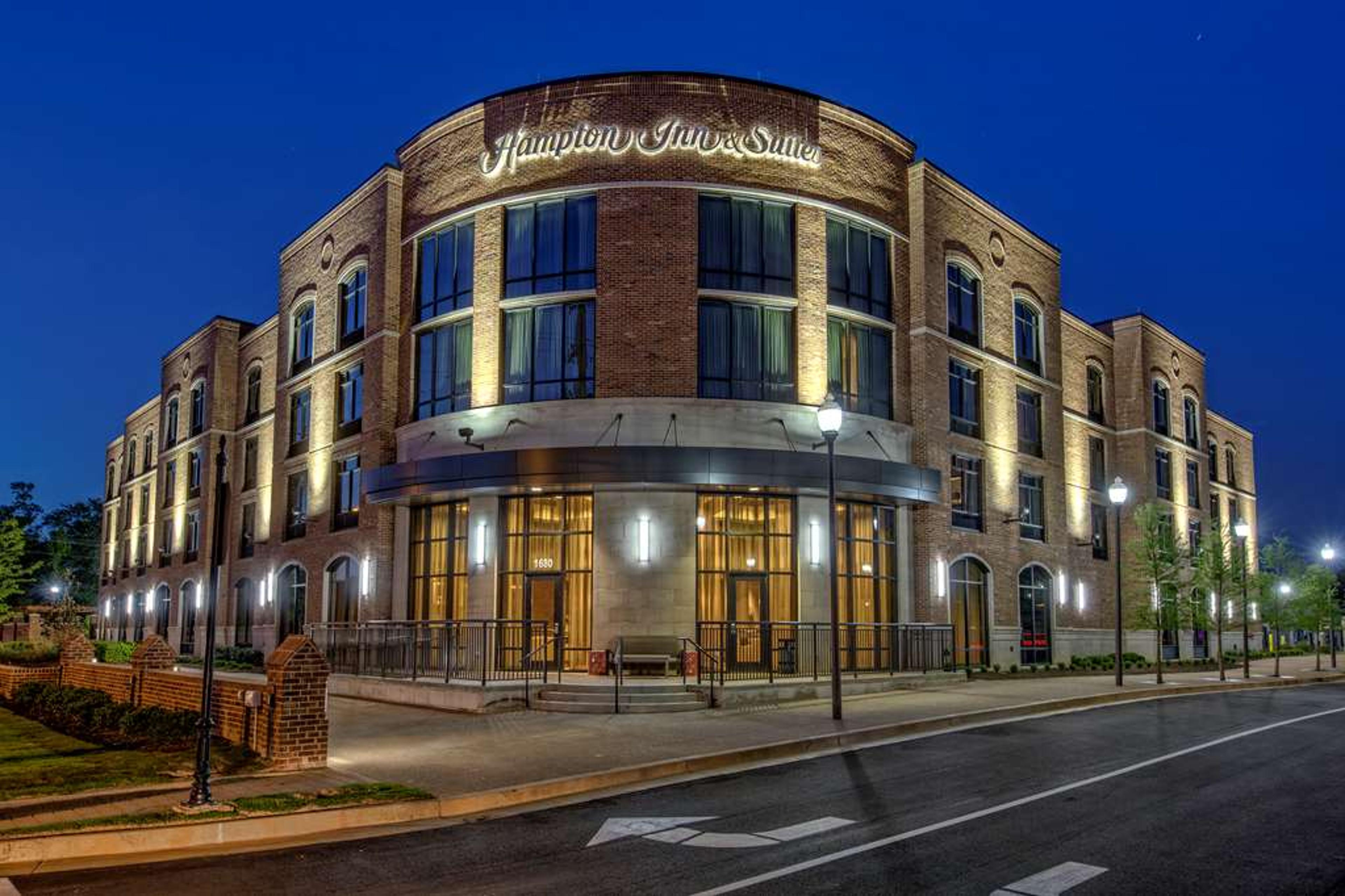 Hotel Photo 1