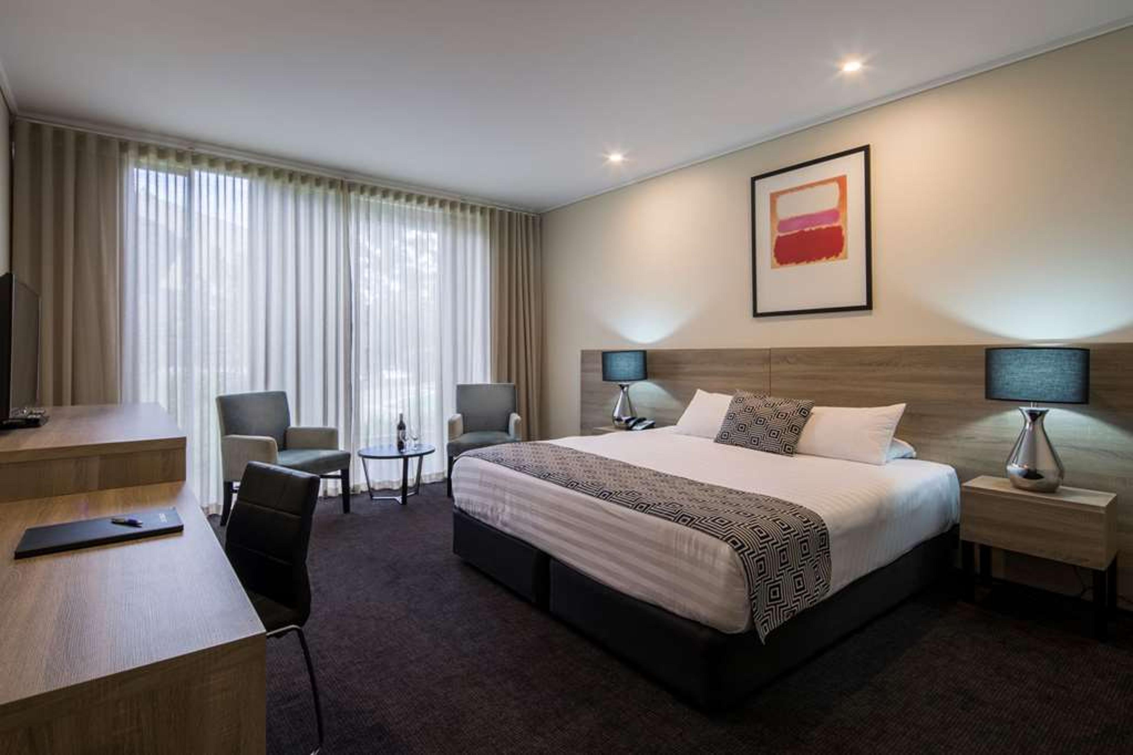 THE DINGLEY HOTEL