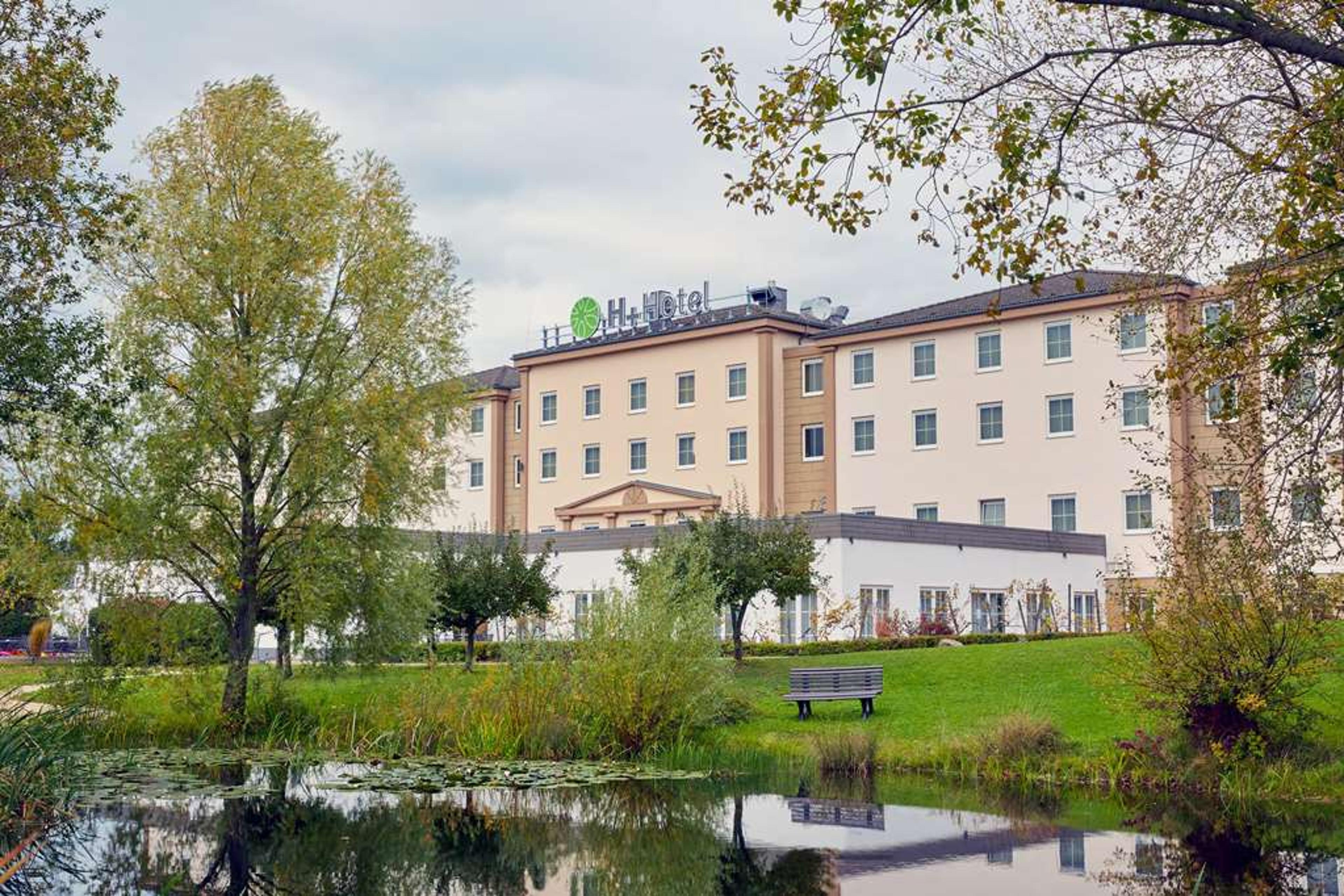 Hotel Photo 1